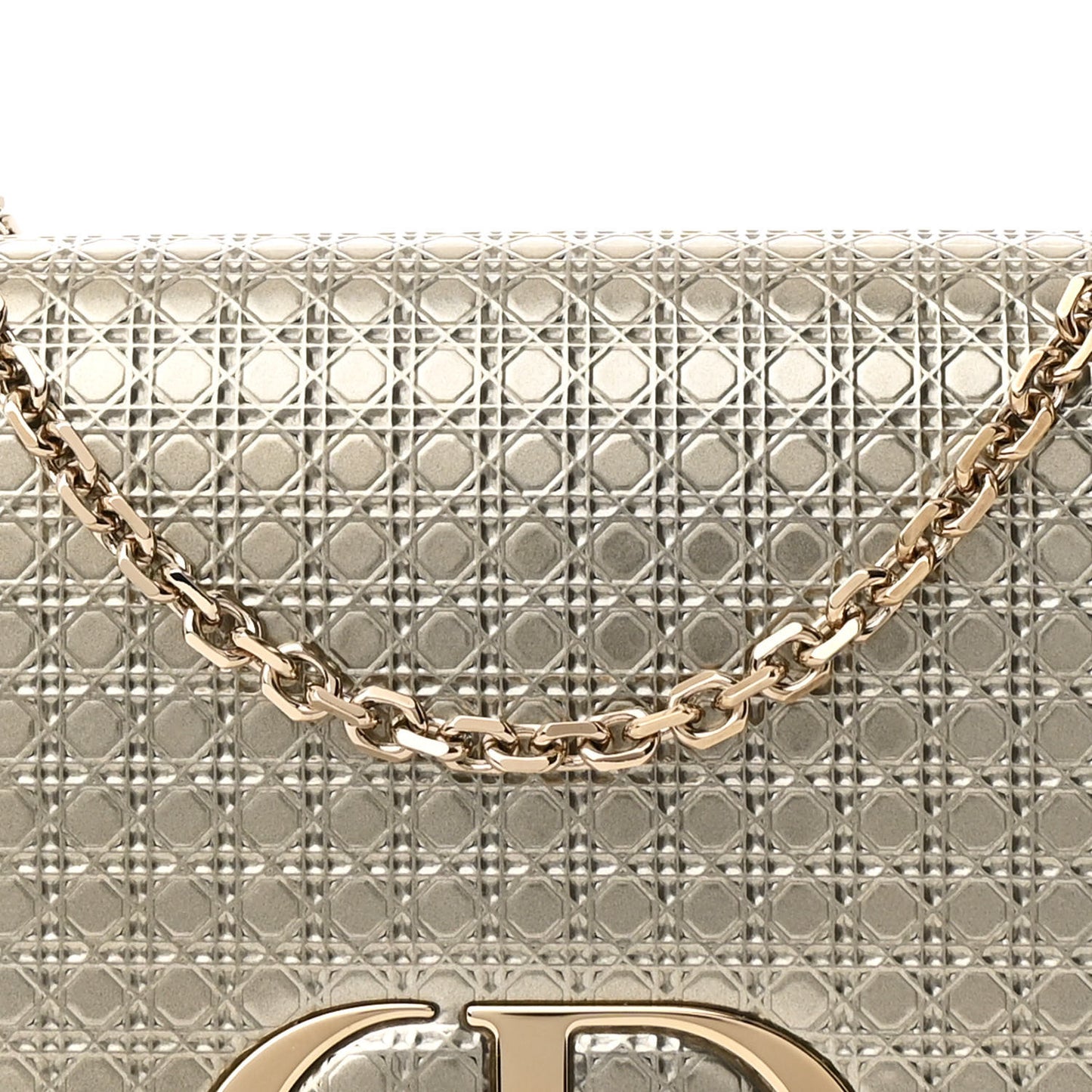 Metallic Patent Micro-Cannage 30 Montaigne 2 in 1 Pouch Gold