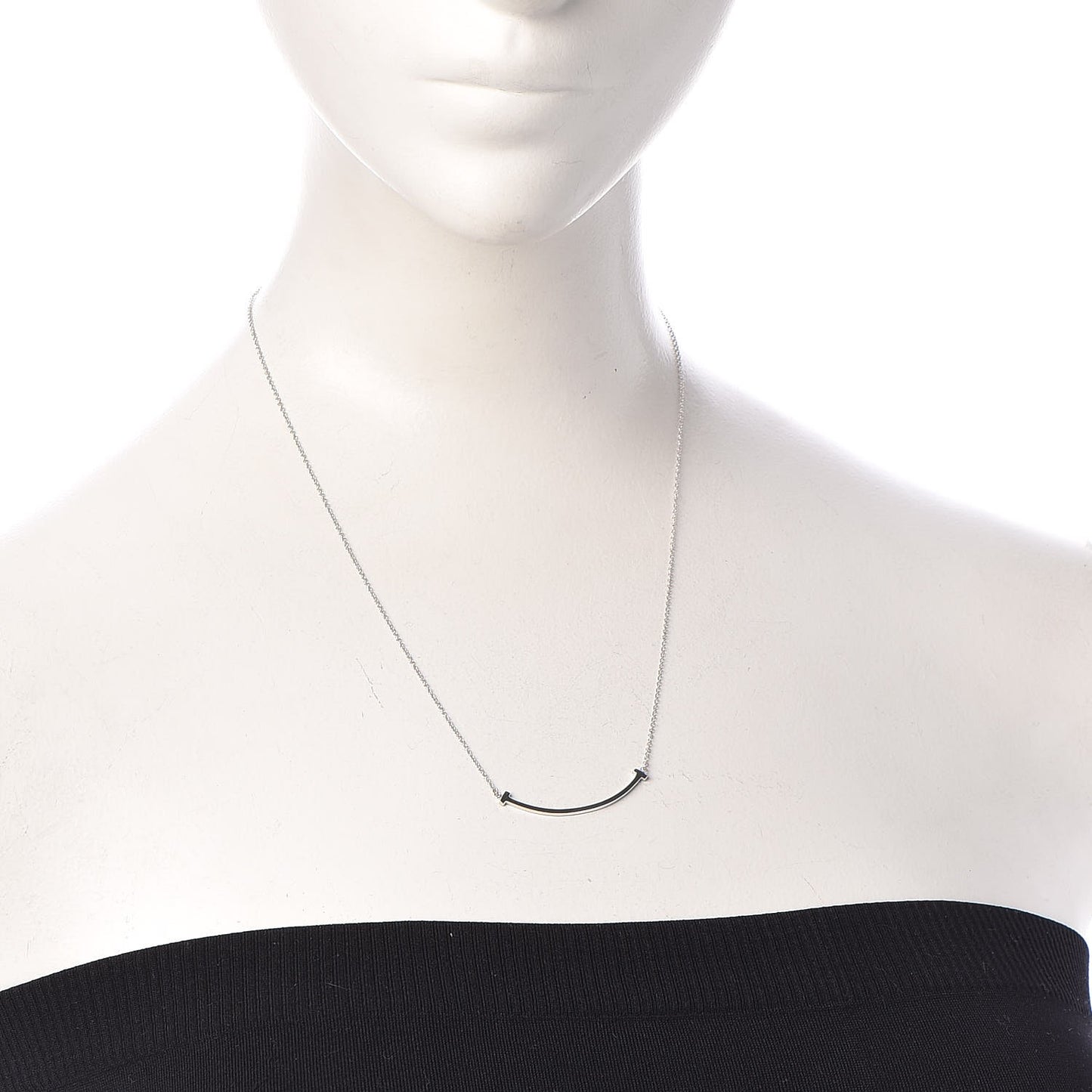 18K White Gold Small T Smile Pendant Necklace