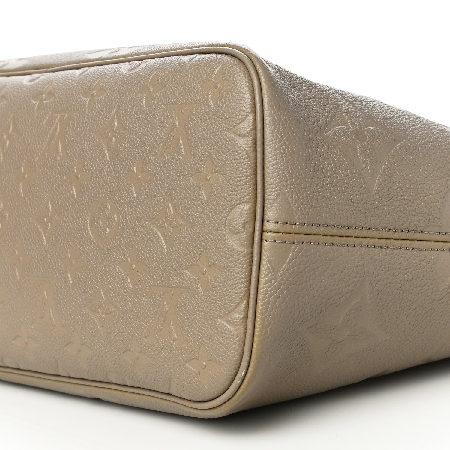 Louis Vuitton Empreinte Monogram Giant Neverfull MM Tourterelle 9 of 9