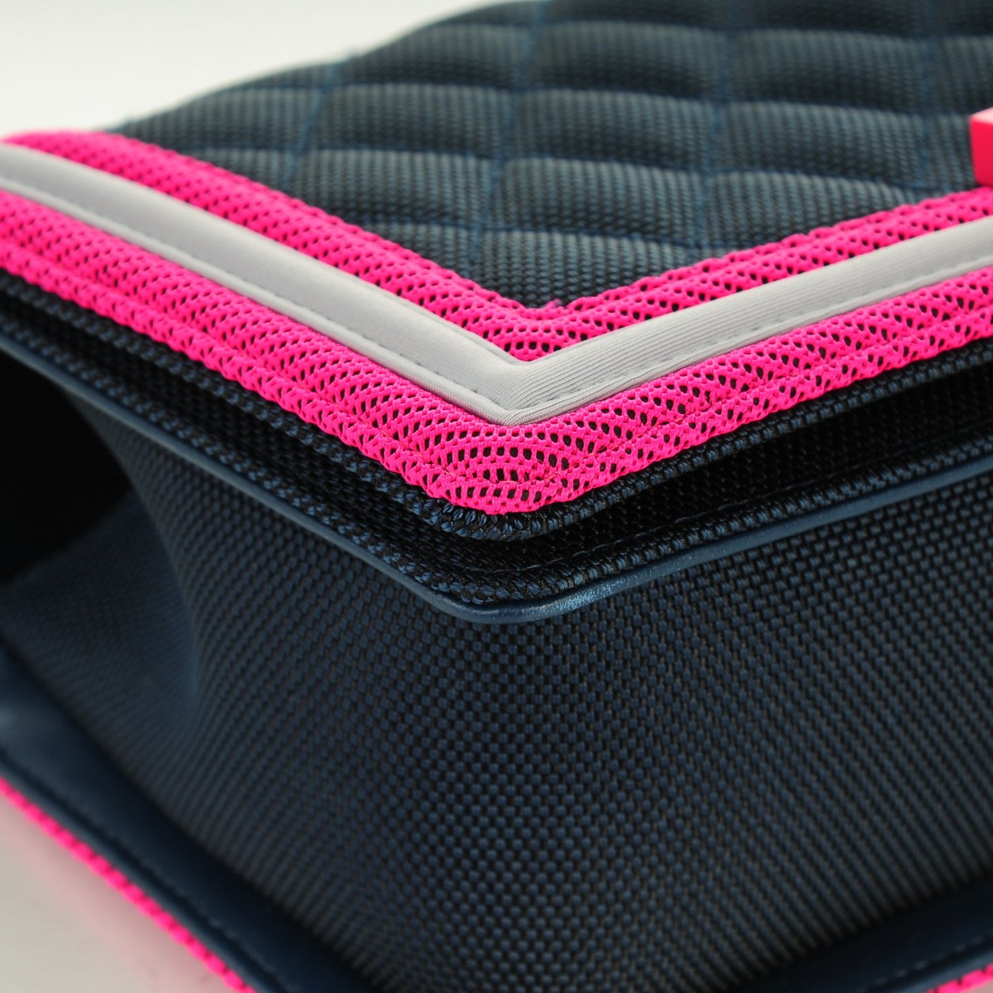 Canvas Quilted Medium Fluo Boy Flap Dark Navy Fuchsia Grey