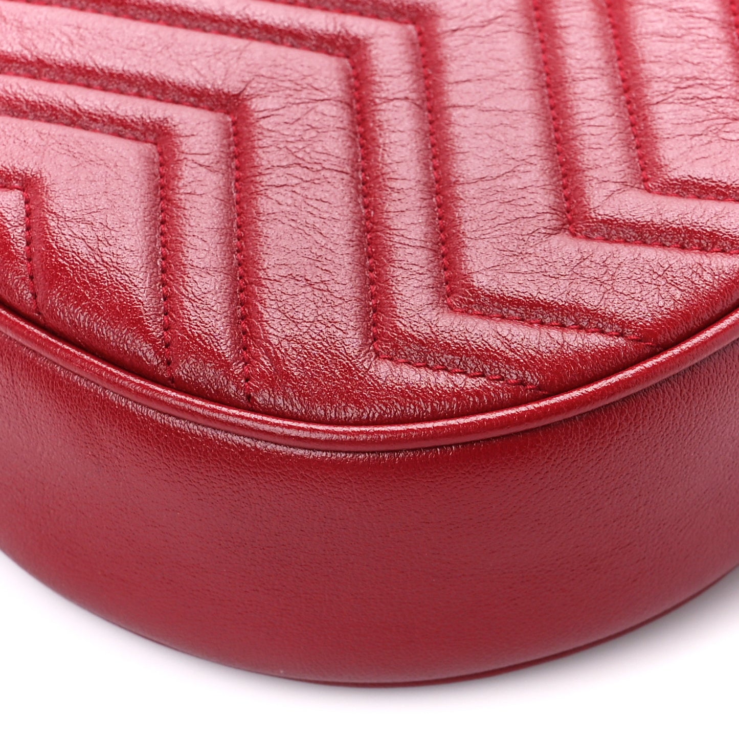 Glazed Calfskin Matelasse Heart Mini GG Marmont Round Shoulder Bag Romantic Cerise