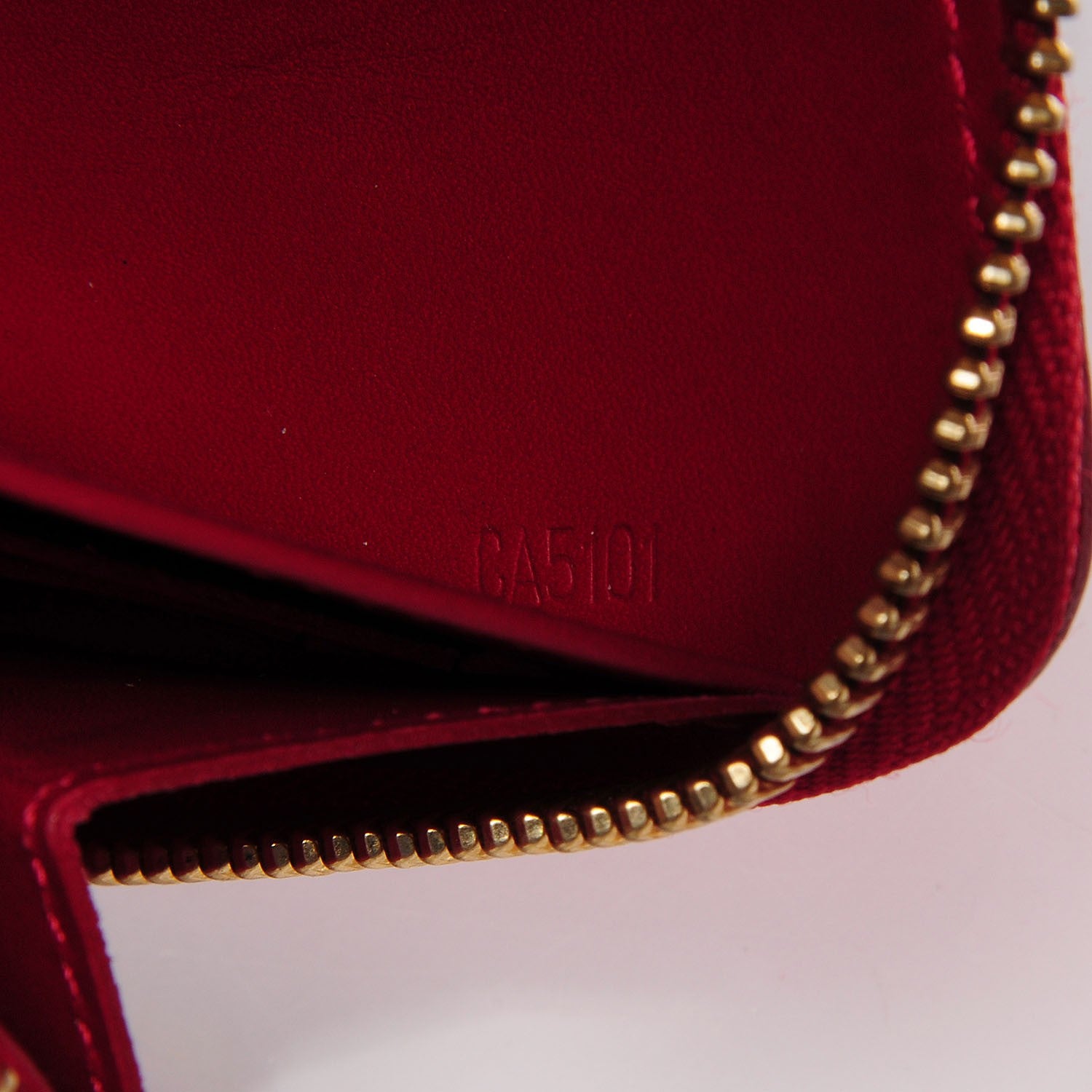 Louis Vuitton Vernis Zippy Wallet Pomme D'Amour 7 of 8