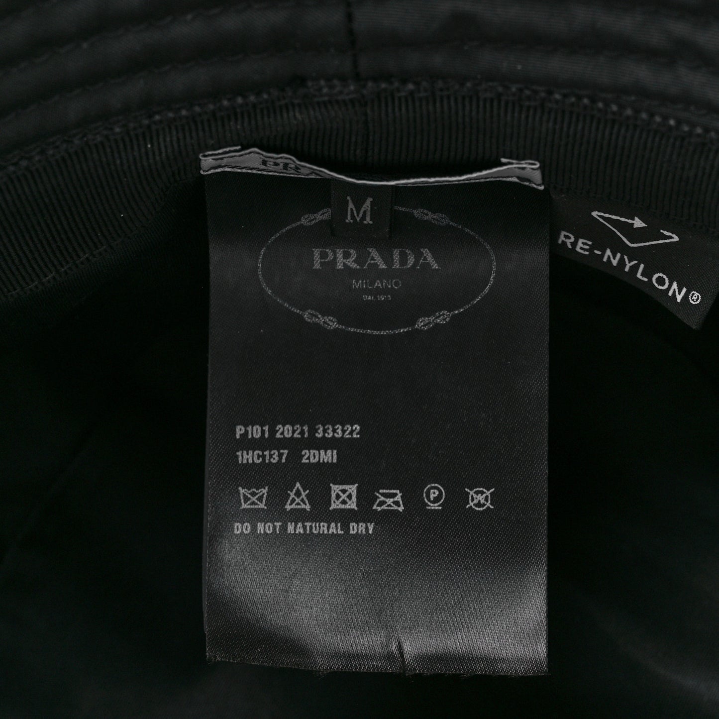 Re-Nylon Metal Triangle Logo Womens Bucket Hat M Black