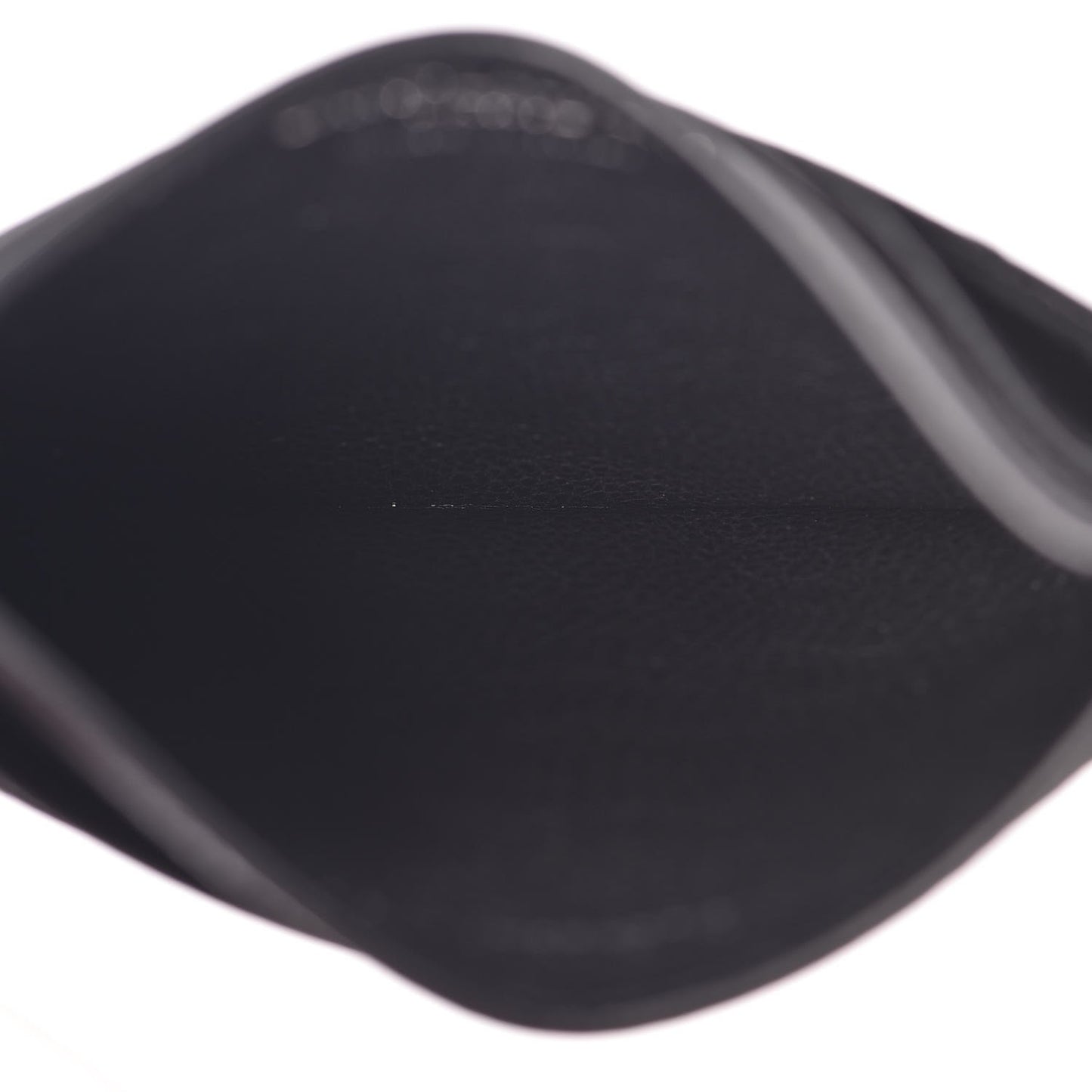 Grain De Poudre Matelasse Chevron Monogram Credit Card Case Black