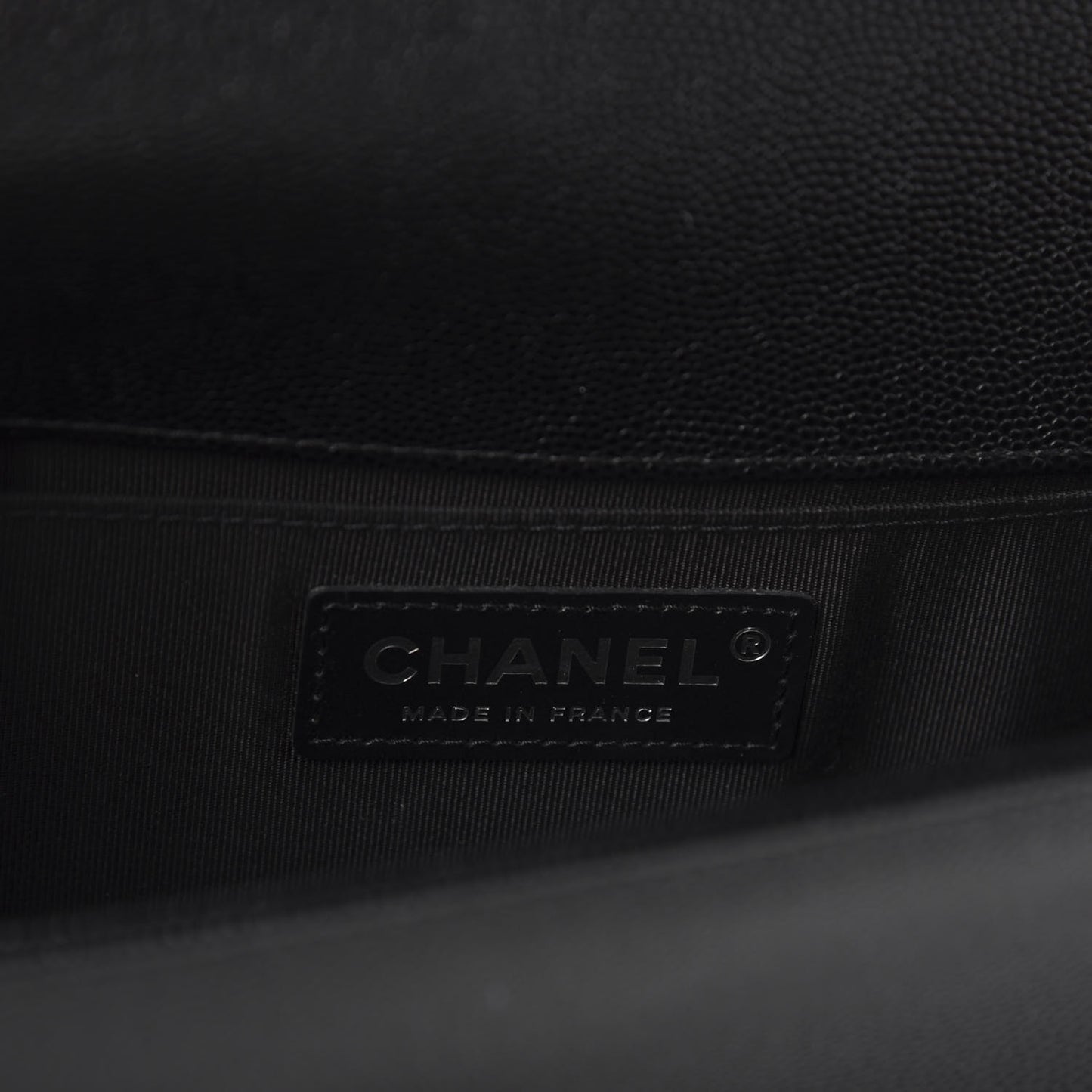 Caviar Quilted Medium Boy Flap Black