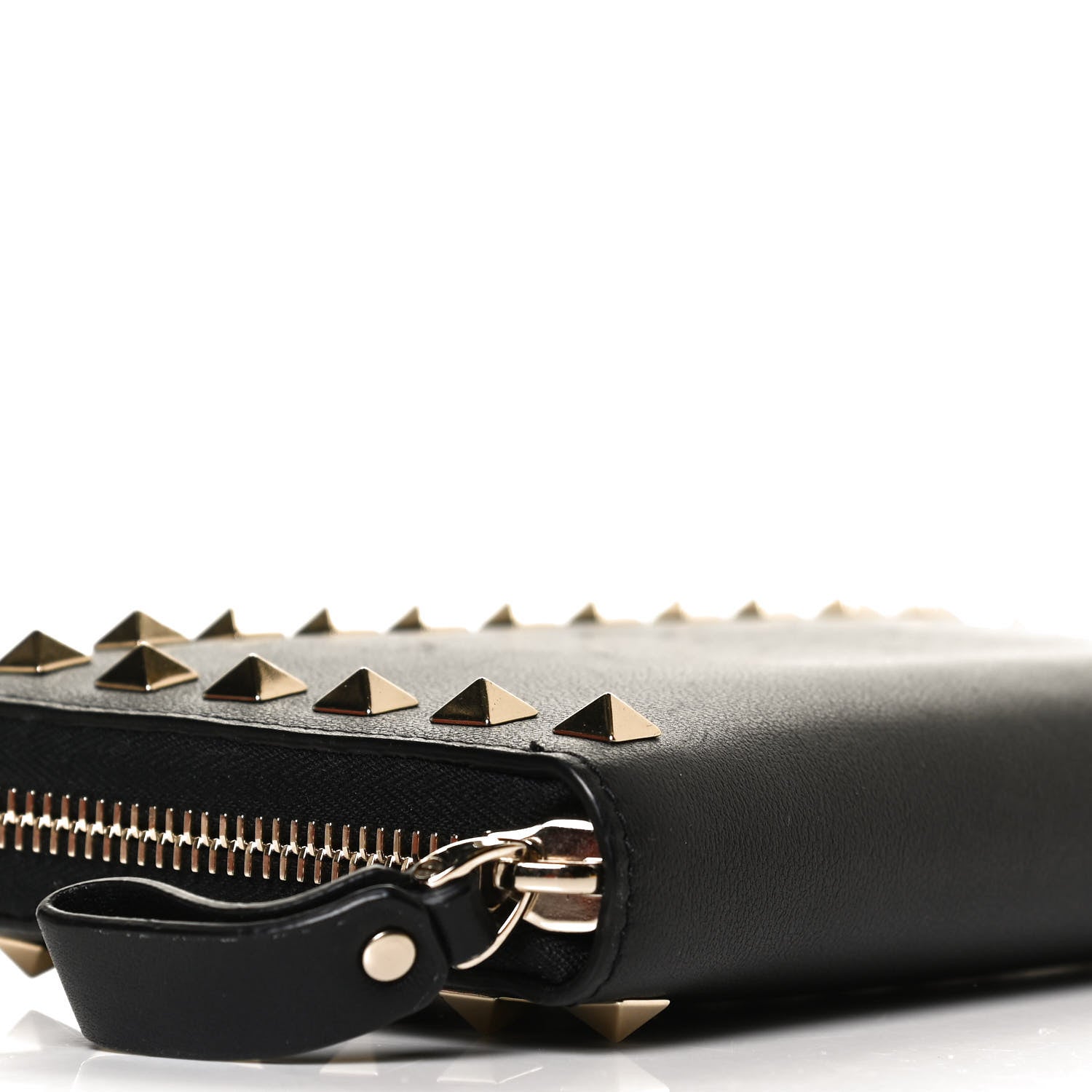 Valentino Garavani Pebbled Calfskin Rockstud Zip Around Wallet Black 7 of 11
