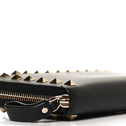 Valentino Garavani Pebbled Calfskin Rockstud Zip Around Wallet Black 7 of 11
