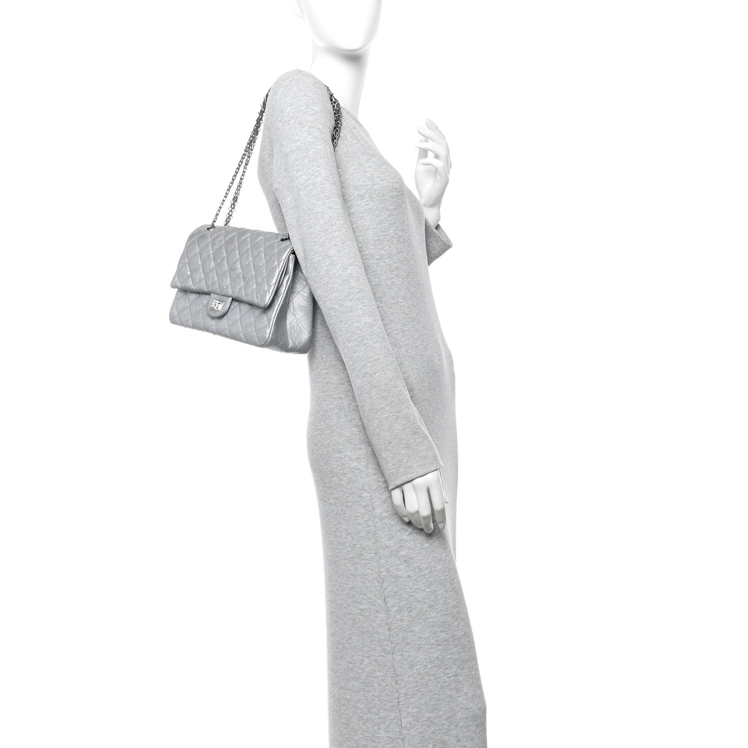 Chanel Metallic Aged Calfskin Quilted 2.55 Reissue 226 Flap Silver 4 of 34