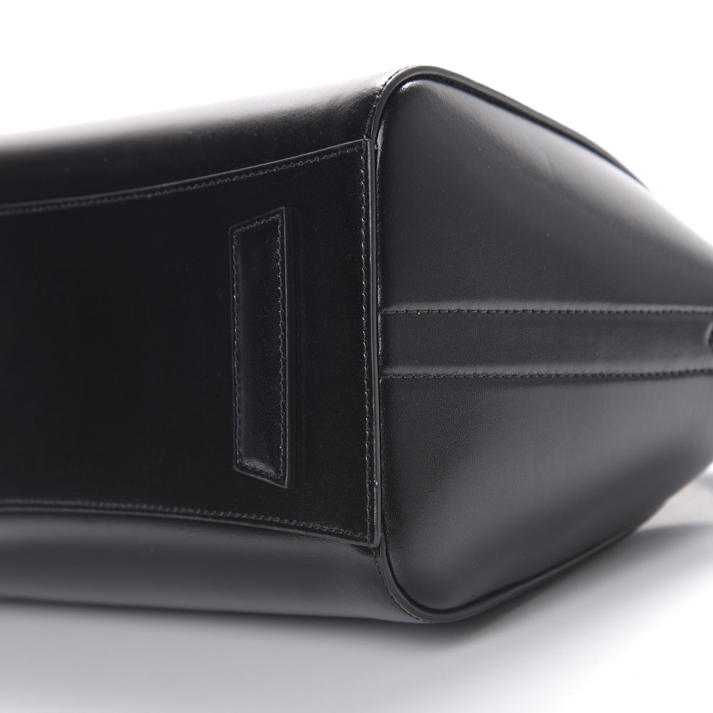 Shiny Lord Calfskin Small Antigona Black