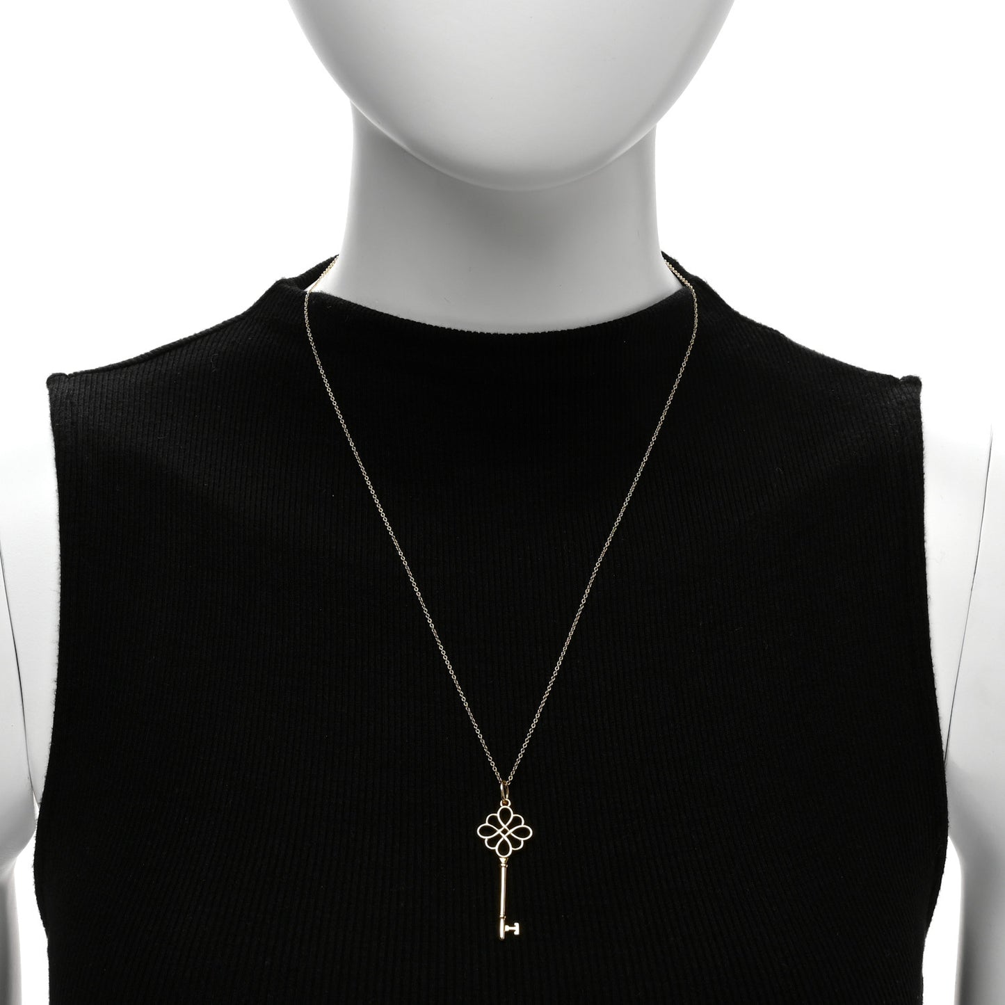 18K Yellow Gold Knot Key Pendant Necklace