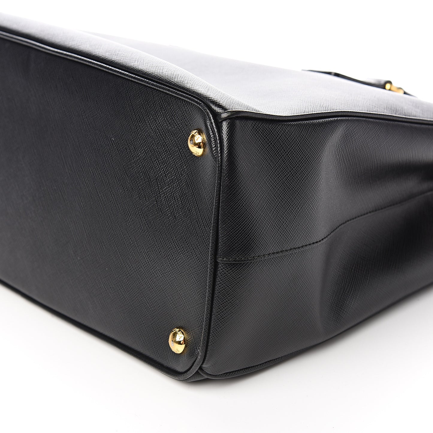 Saffiano Medium Galleria Double Zip Tote Black