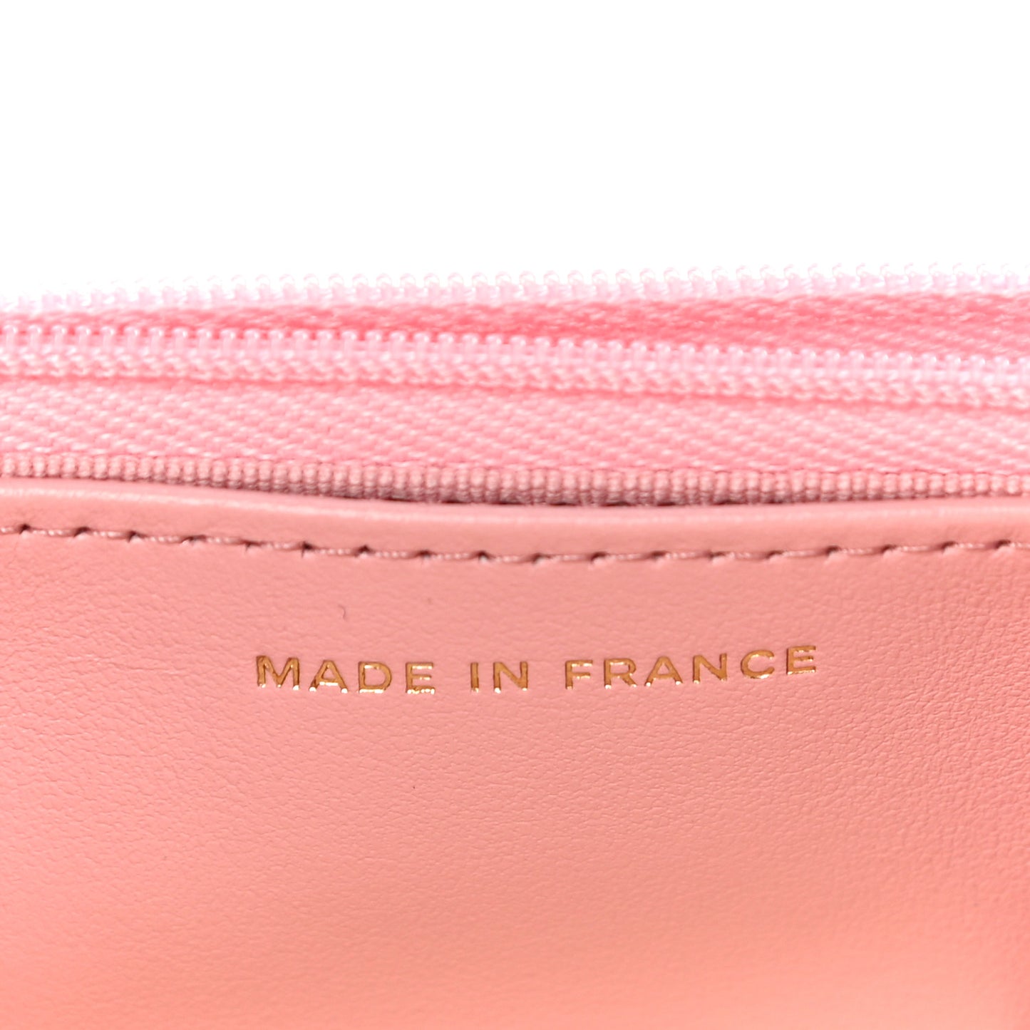 Caviar Quilted Wallet on Chain WOC Light Pink