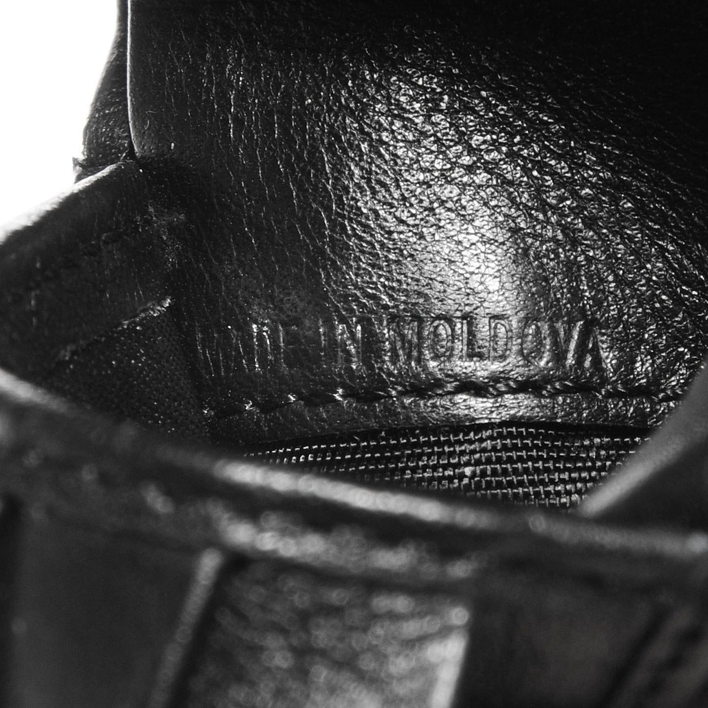 Signature Grain Leather Folding Wallet Stone Grey