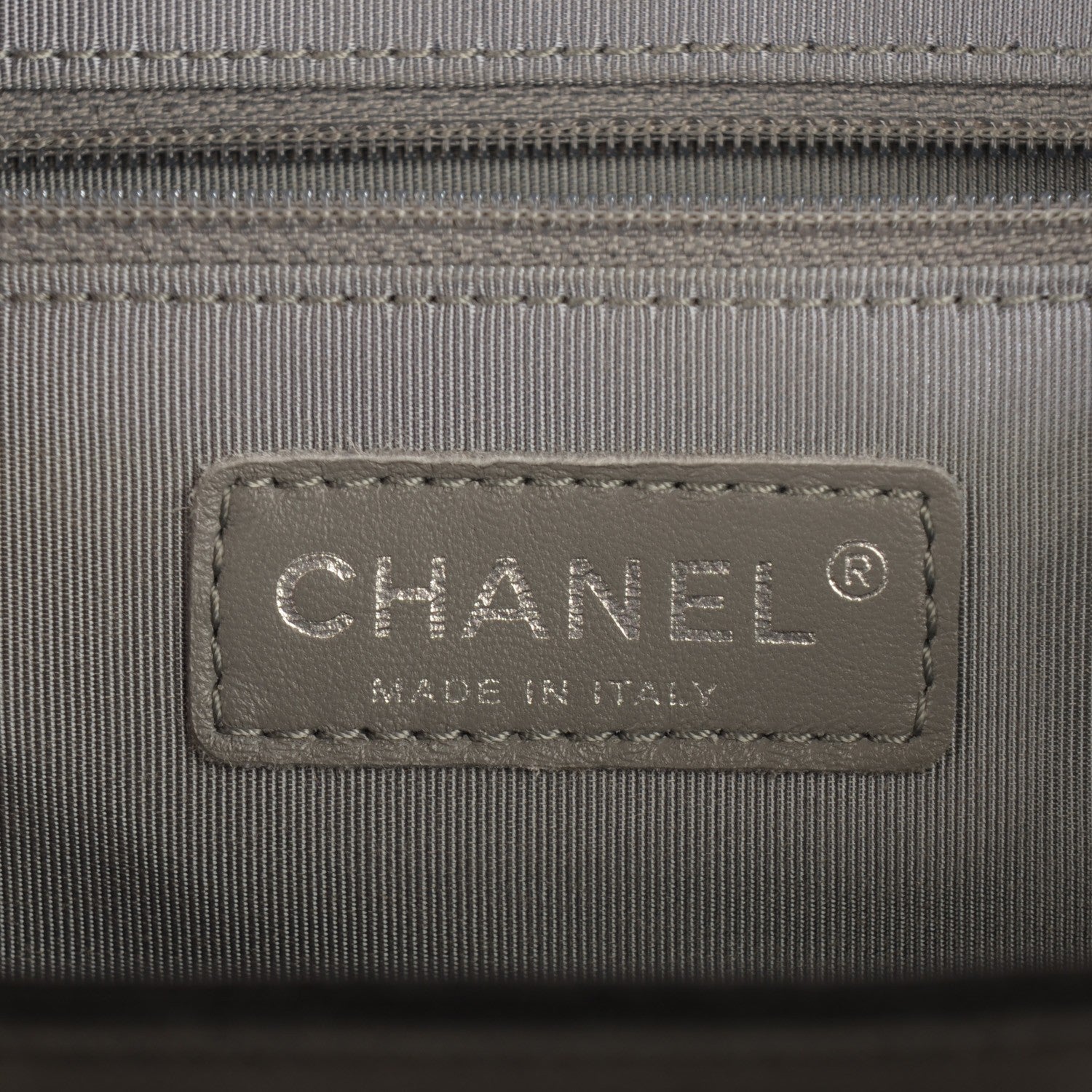 Chanel Washed Lambskin Quilted Medium Chain Around Messenger Black 5 of 7