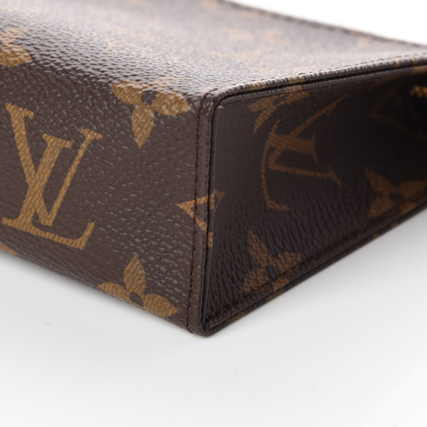 Louis Vuitton Monogram Toiletry Pouch 15 6 of 10