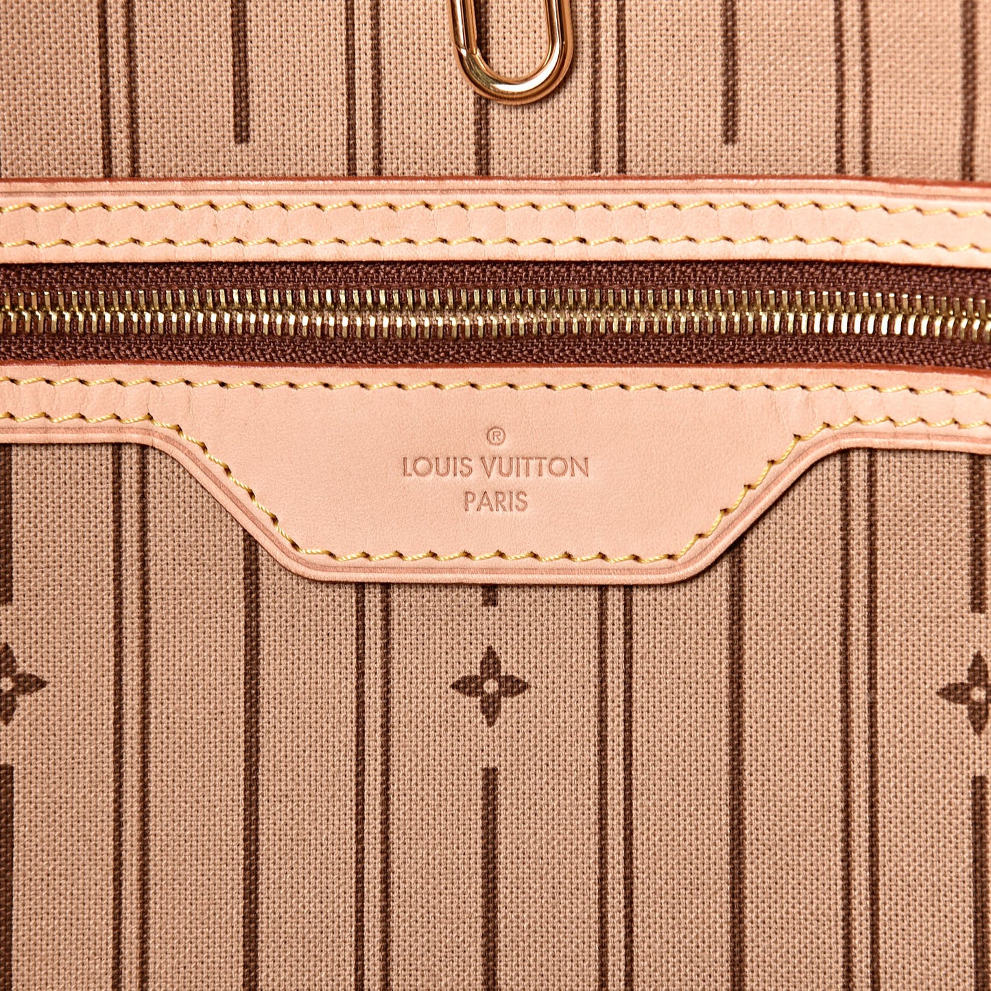 Monogram Delightful GM