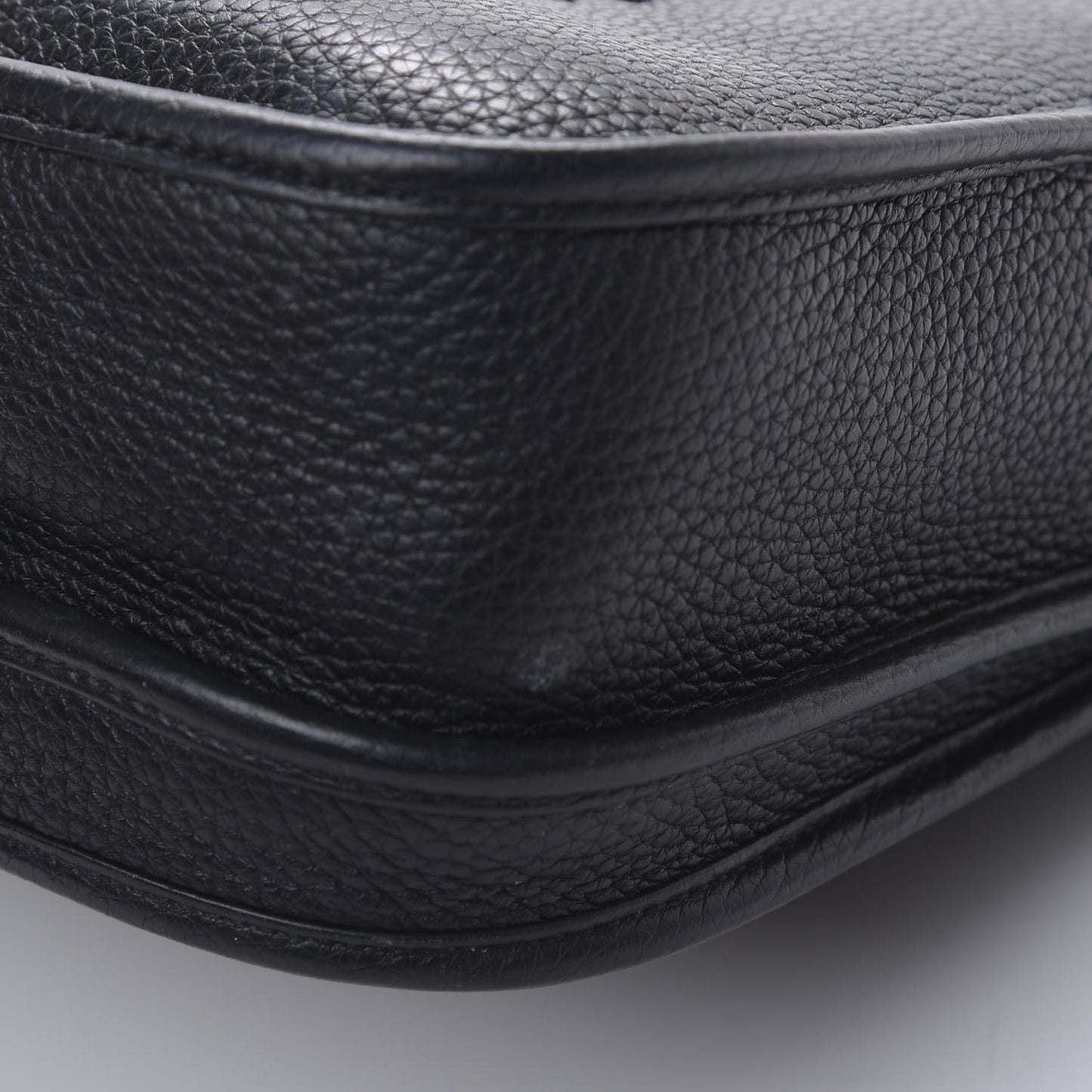 Taurillon Clemence Evelyne III PM Black