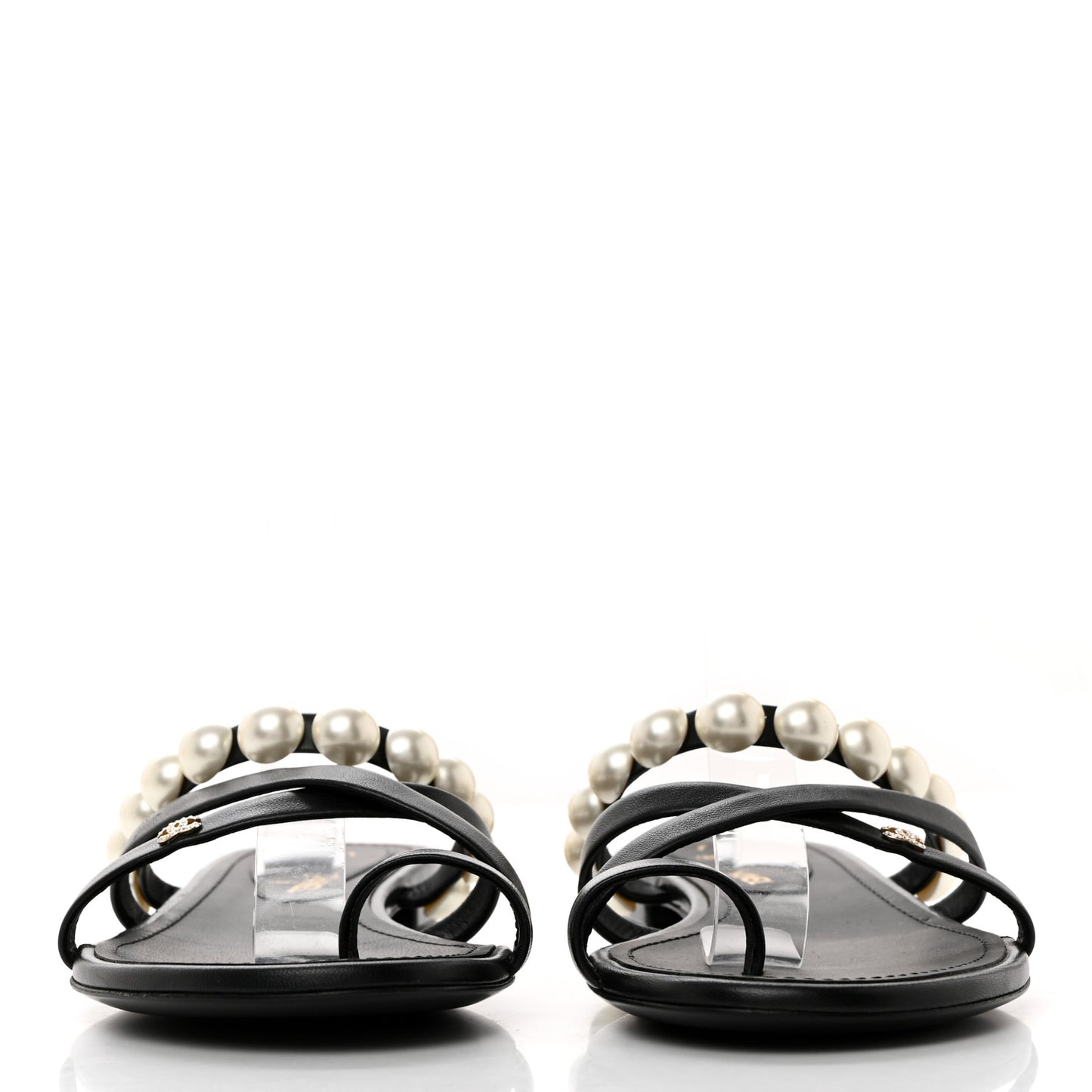 Lambskin Pearl Toe Ring Sandals 37 Black