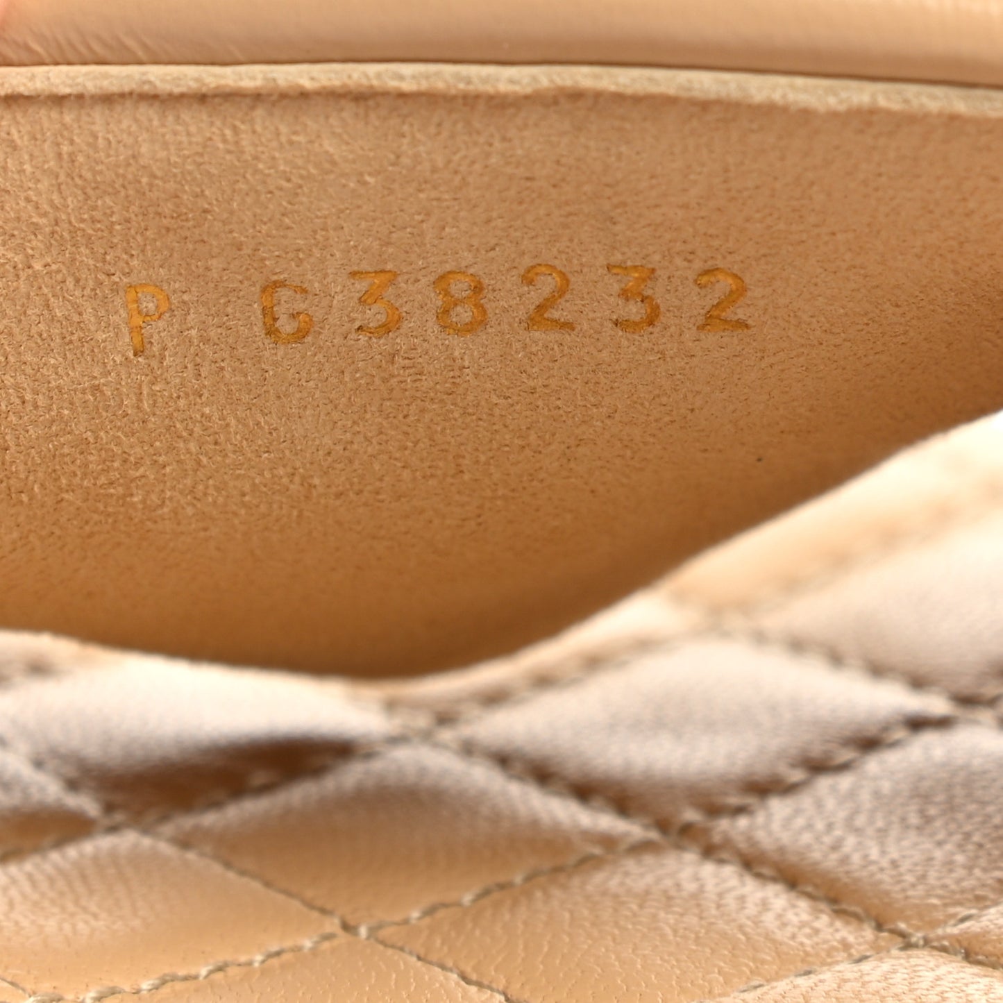 Lambskin Quilted CC Turnlock Sandals 41 Beige