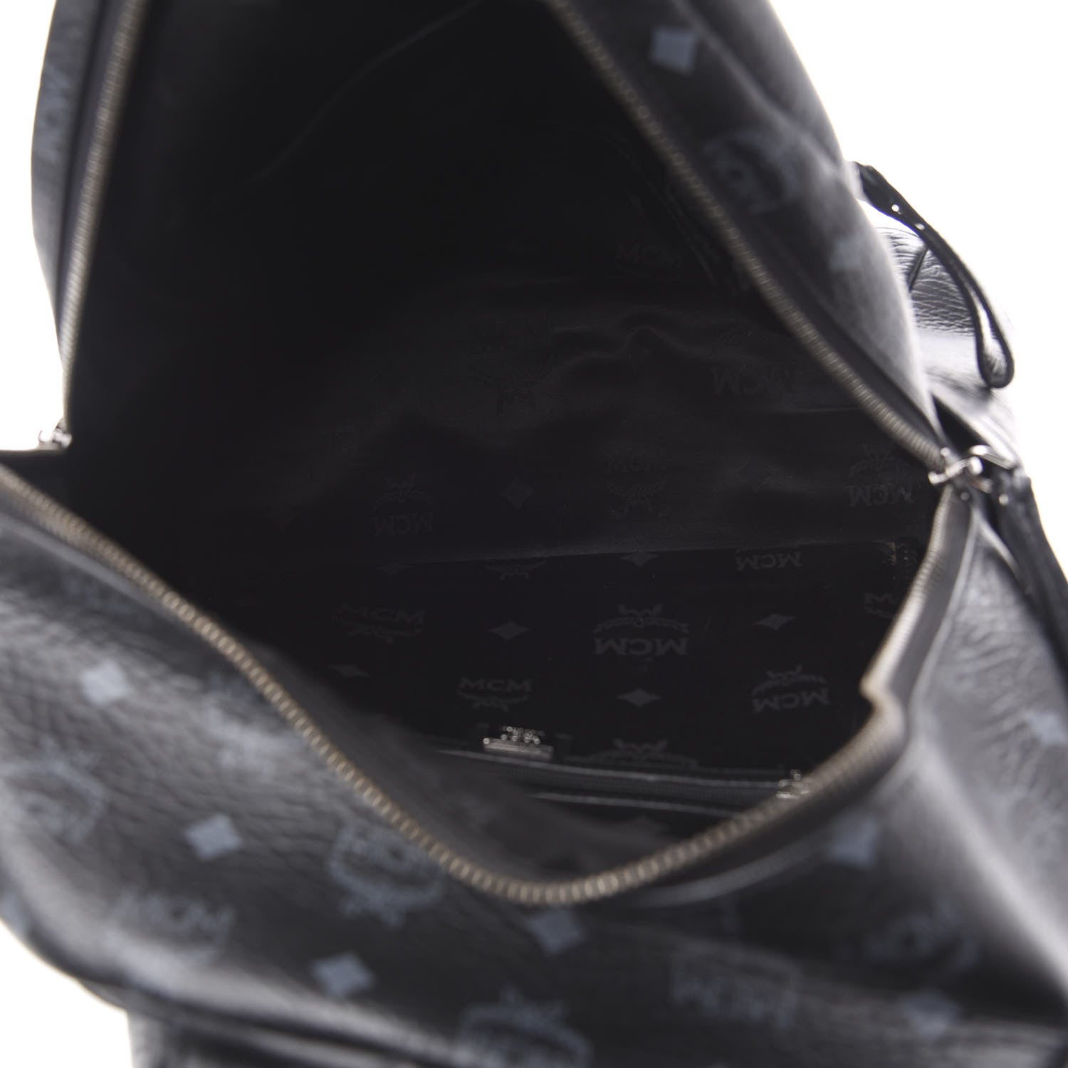 MCM Visetos Medium Sprinkle Stud Stark Backpack Black 4 of 15