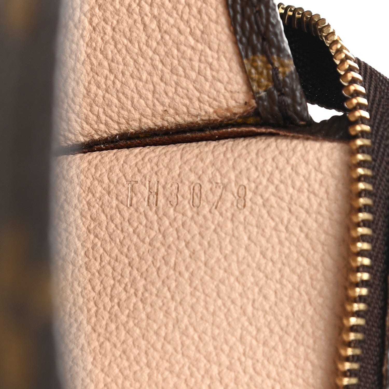 Louis Vuitton Monogram Toiletry Pouch 26 7 of 7