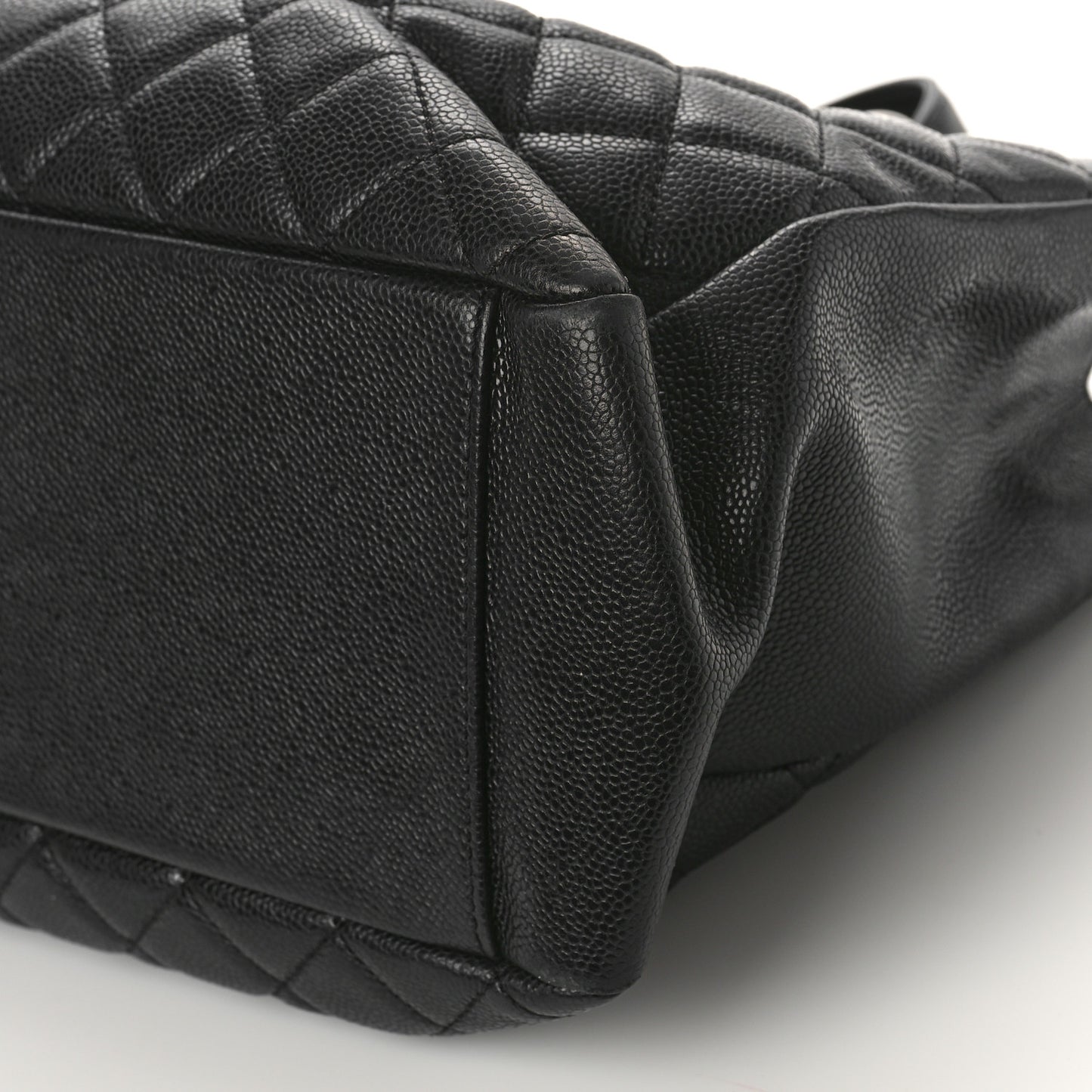 Caviar Quilted Grand Shopping Tote GST Black