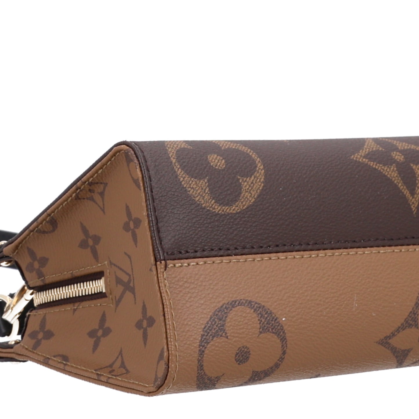 Reverse Monogram Giant OnTheGo East West Chain