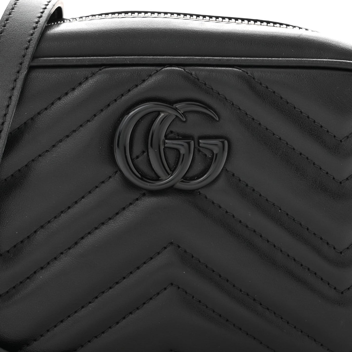Calfskin Matelasse Monochrome Mini GG Marmont Chain Shoulder Bag Black