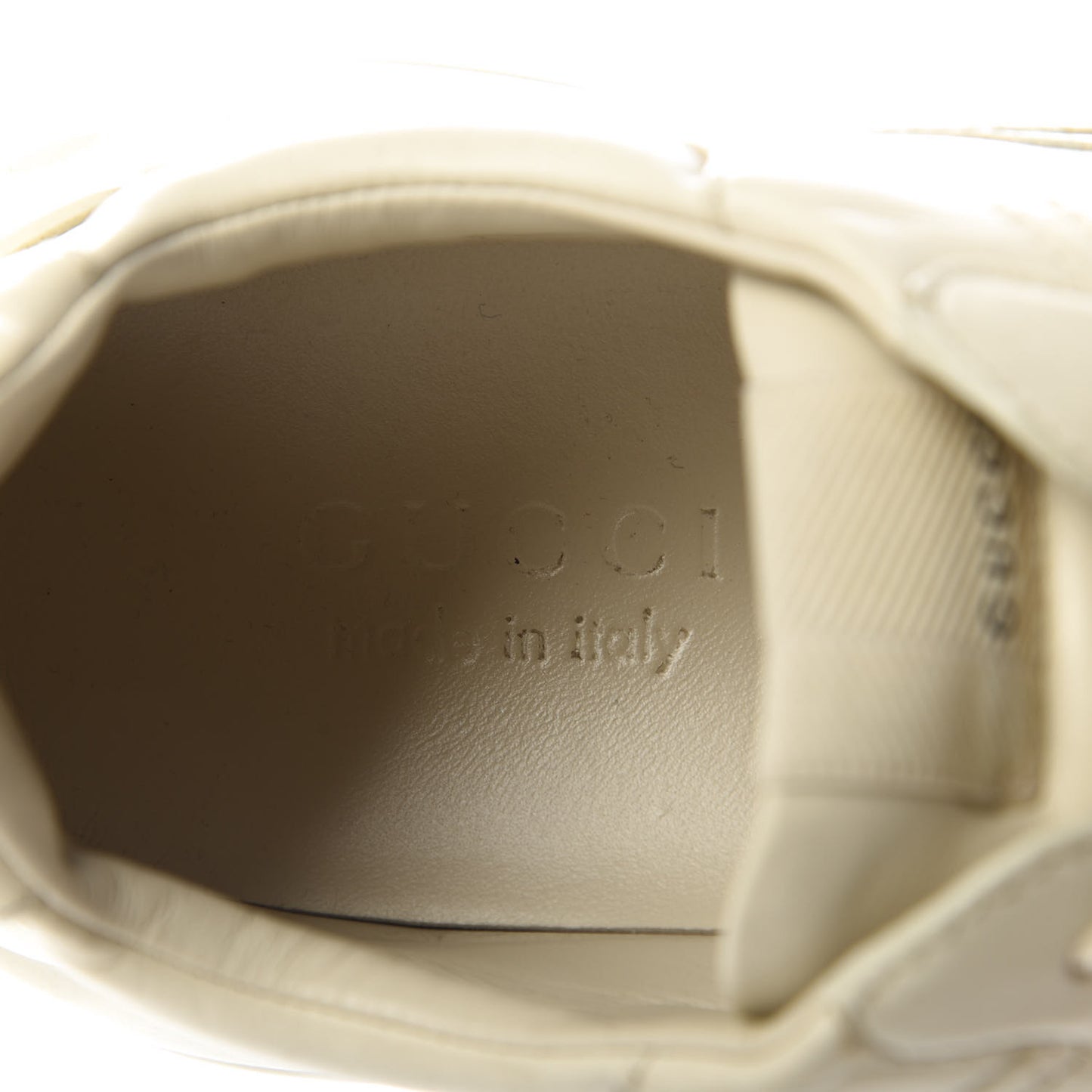 Calfskin Logo Mens Rhyton Sneakers 7 Ivory