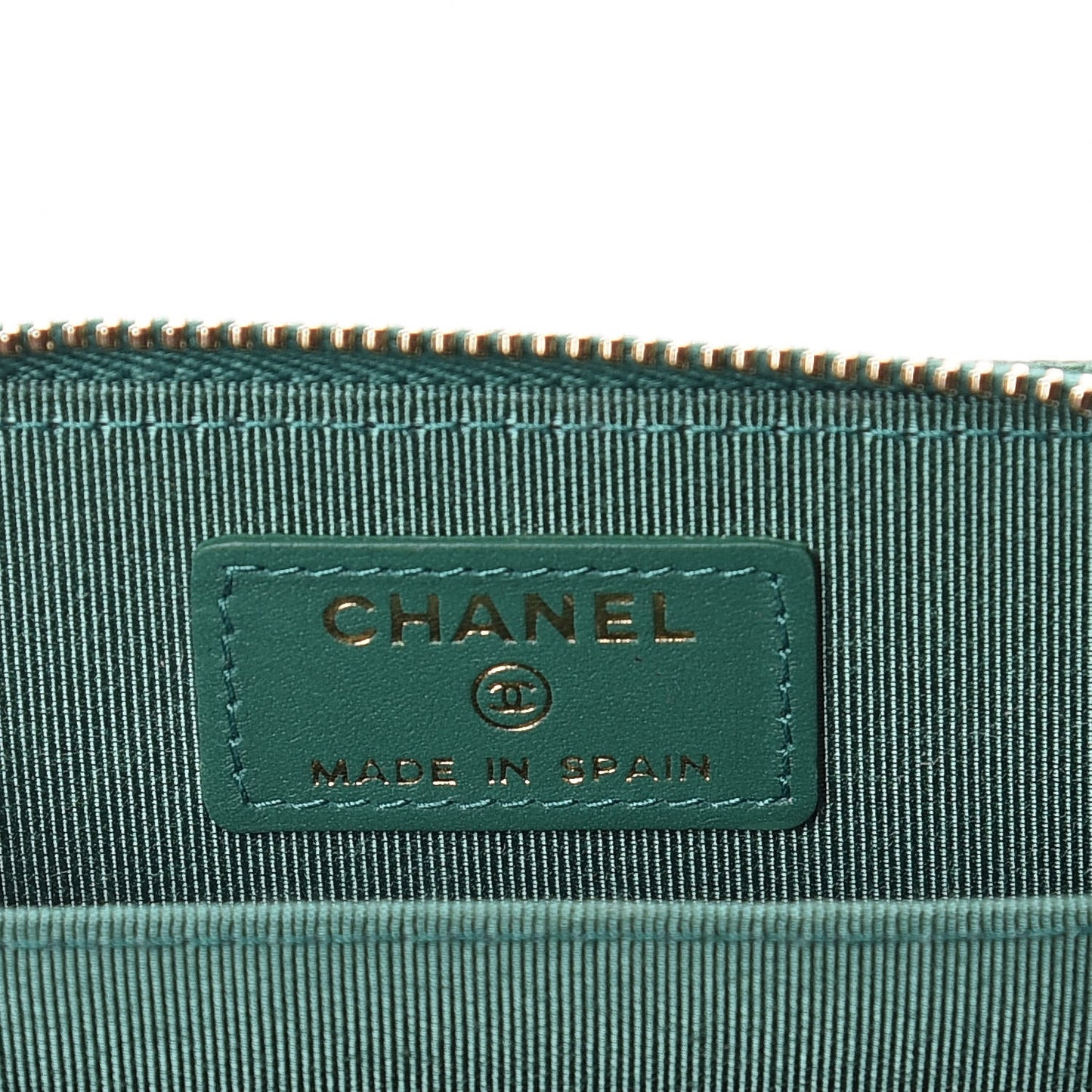 Metallic Caviar Quilted Zip Coin Purse Green