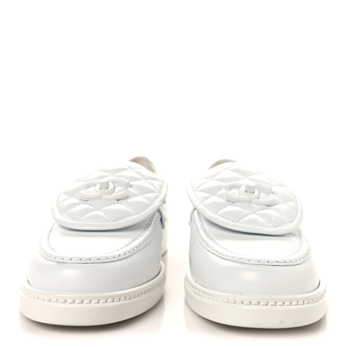 Crumpled Lambskin Quilted CC Turnlock Loafers 40 White