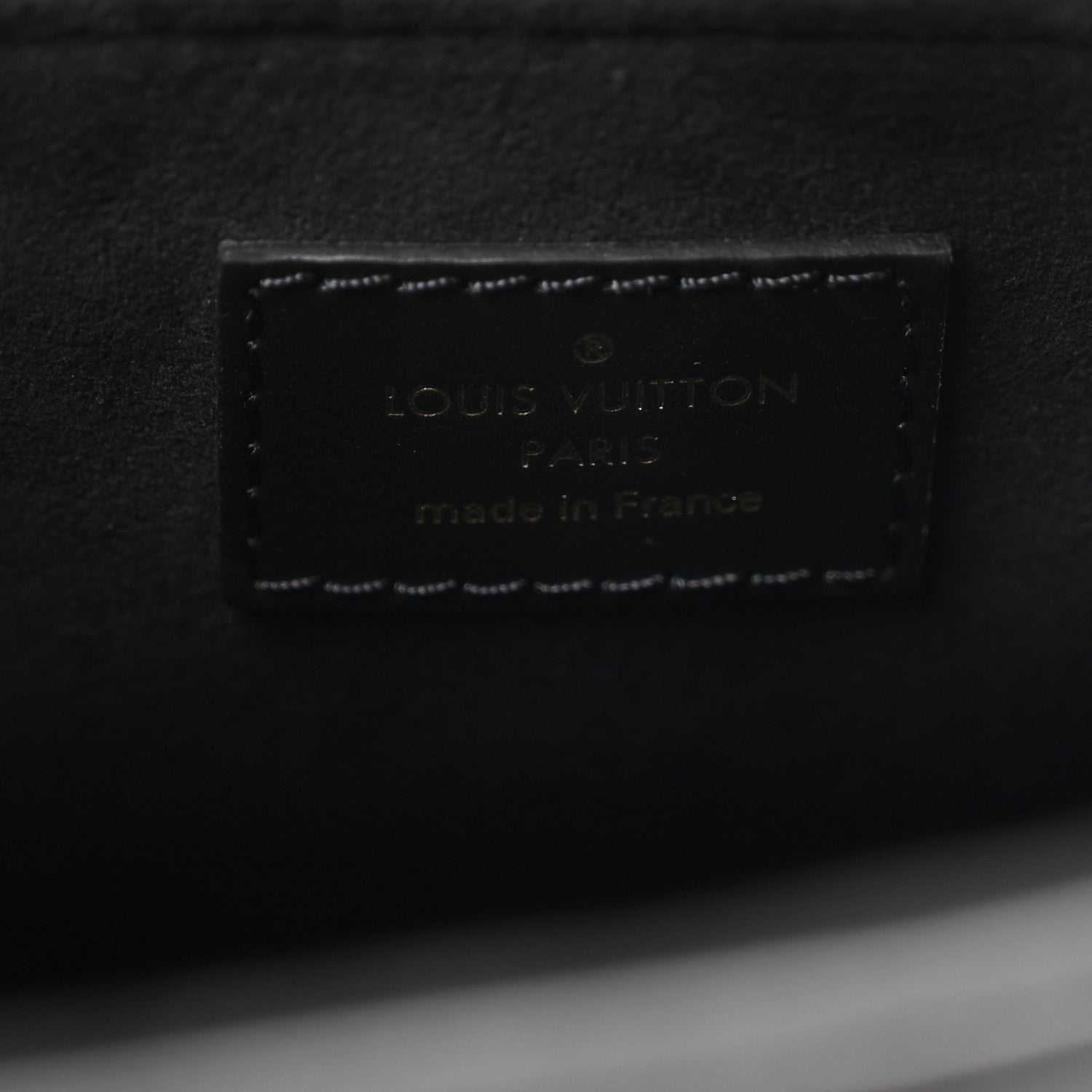 Louis Vuitton Empreinte Monogram Giant Onthego PM Black 5 of 9