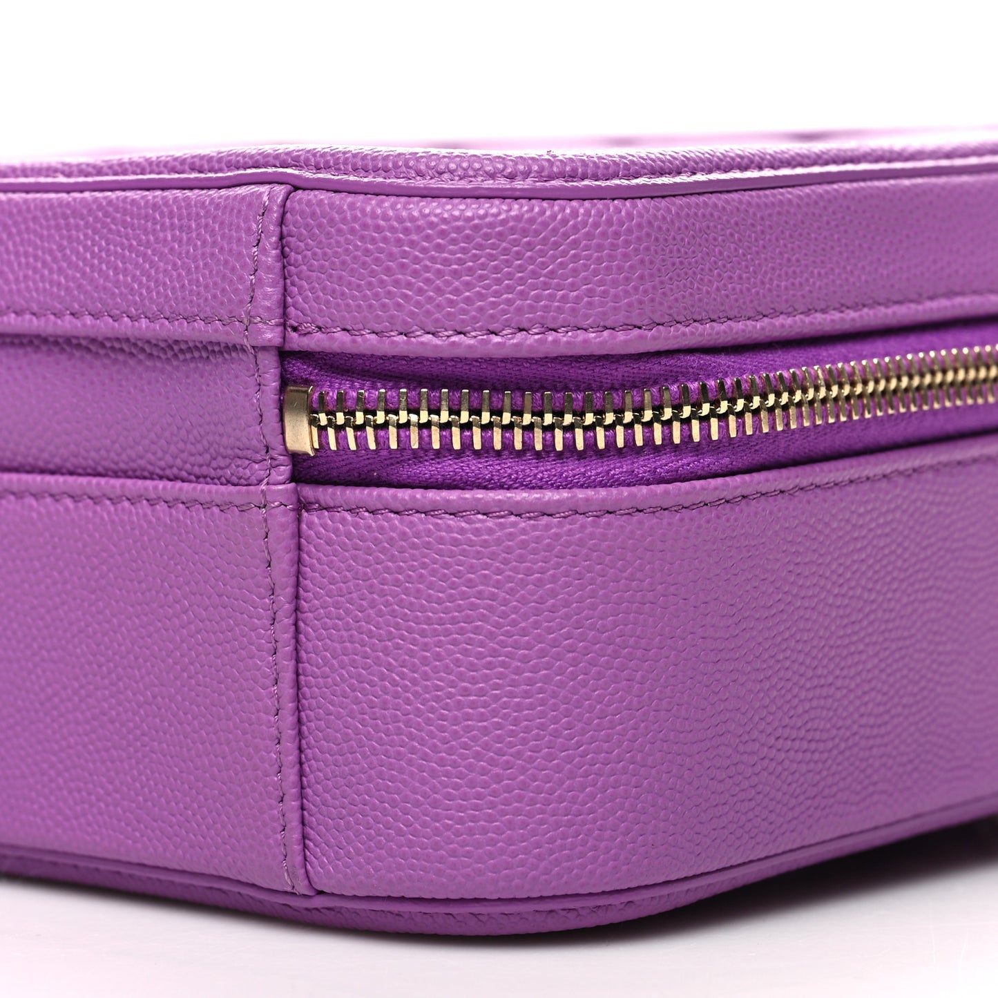 Caviar Quilted Medium CC Filigree Vanity Case Purple