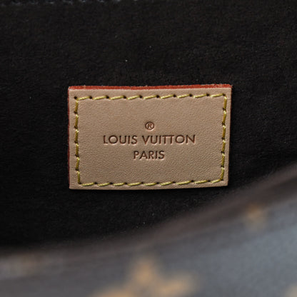 Louis Vuitton Monogram Pochette Metis 6 of 9
