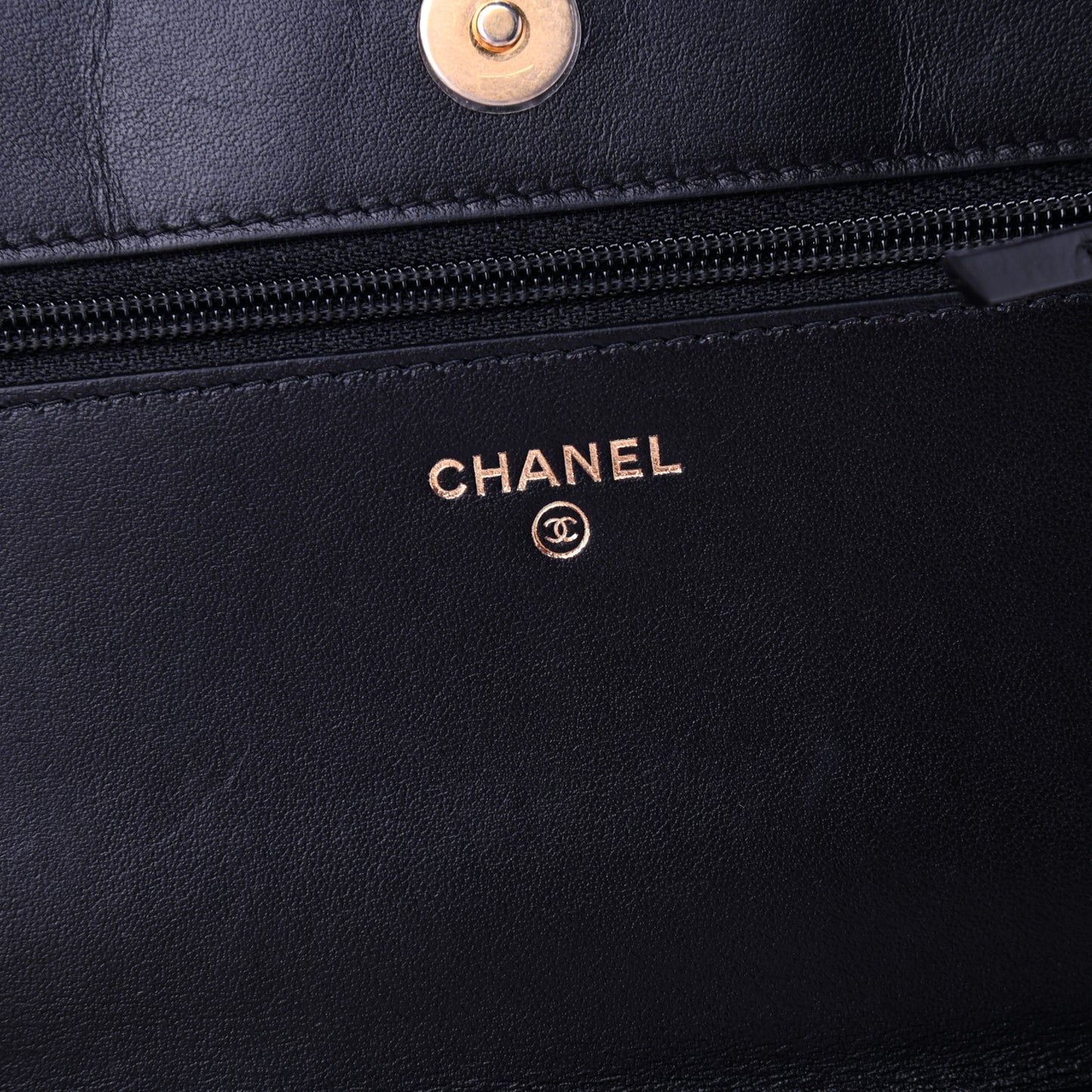 Caviar Quilted Boy Wallet On Chain WOC Black