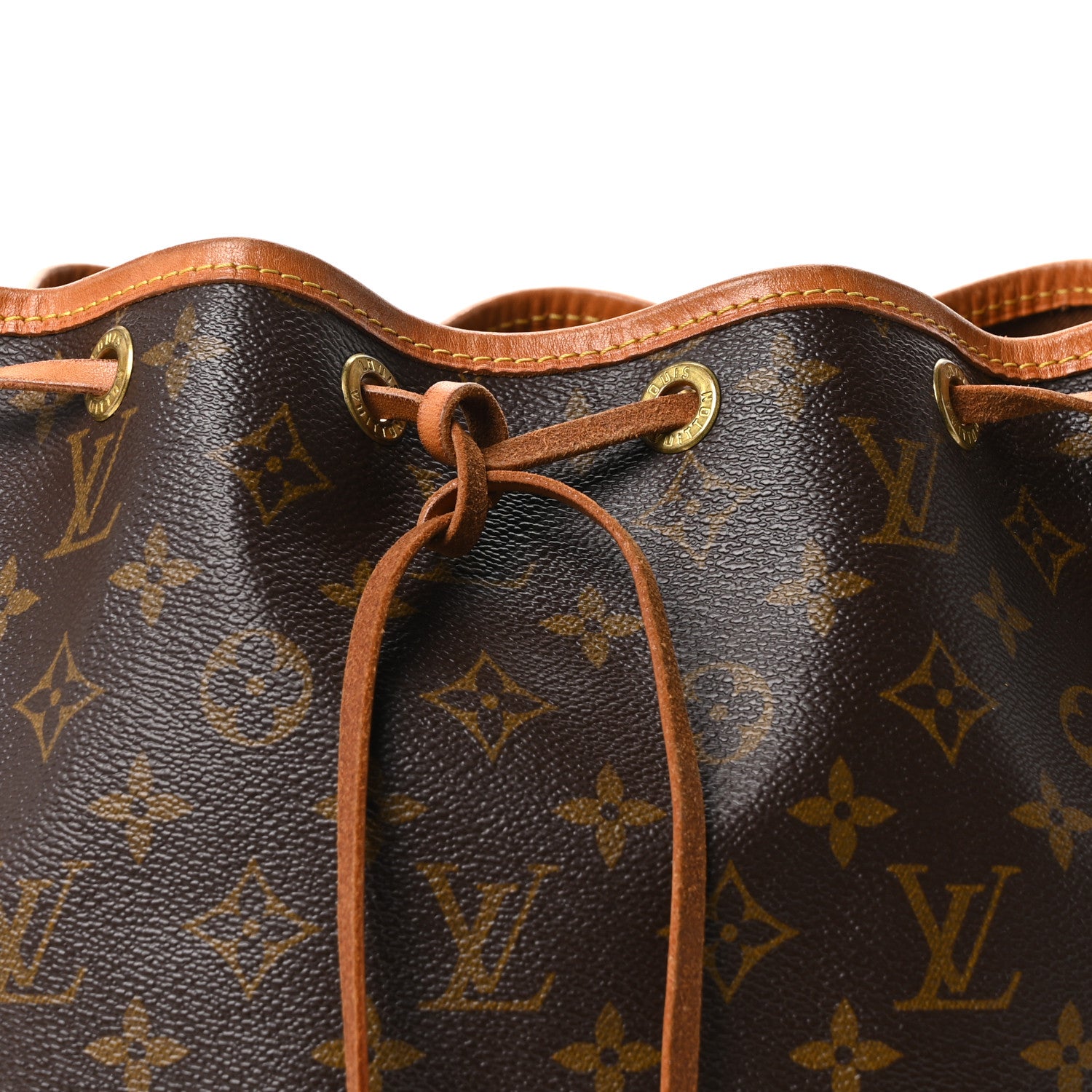Louis Vuitton Monogram Petit Noe 8 of 10