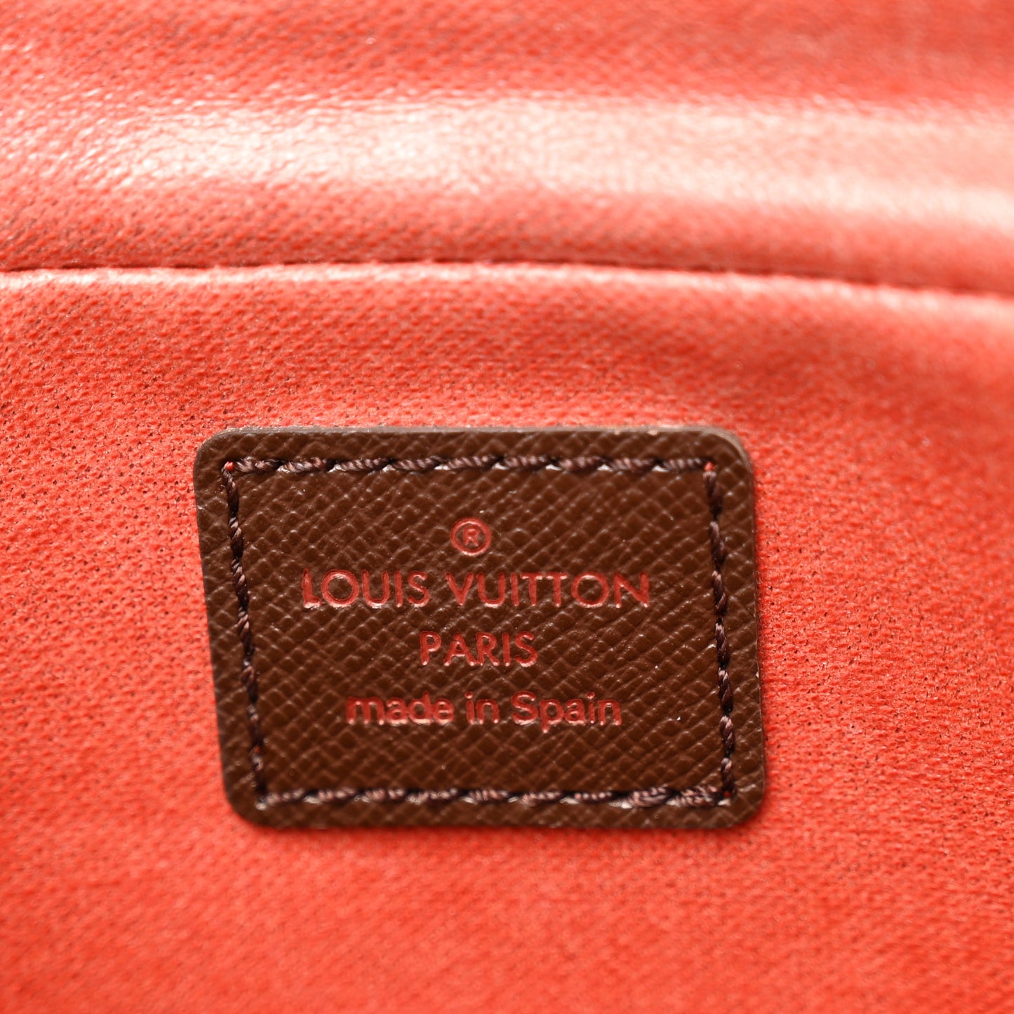 Damier Ebene Trousse Toilette 28