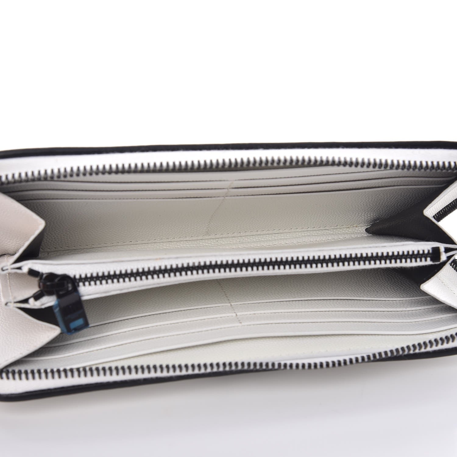 Saint Laurent Grain De Poudre Matelasse Chevron Monogram Zip Around Wallet Black Bianco Ottico 5 of 7