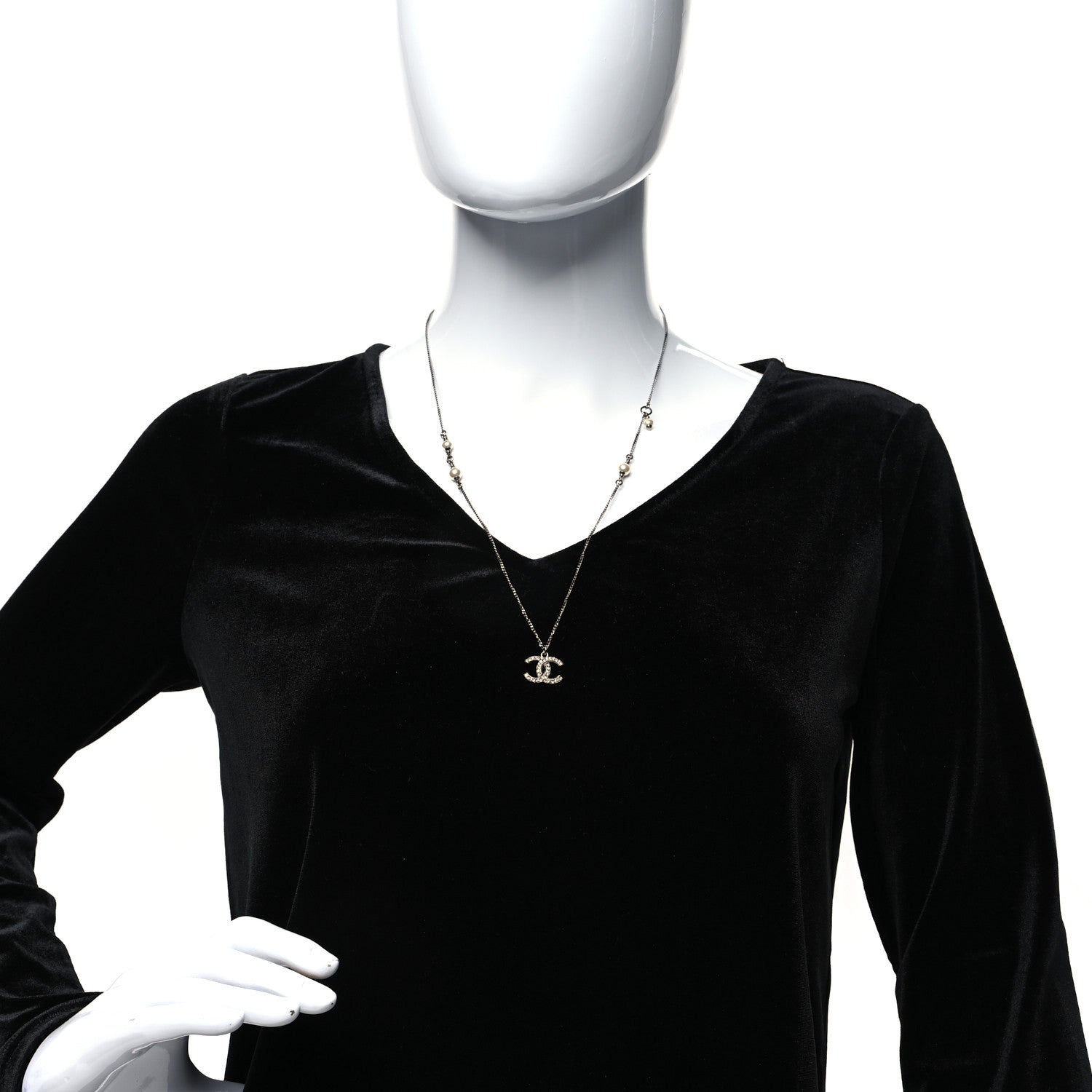 Chanel Ruthenium Crystal Pearl CC Pendant Necklace 2 of 5