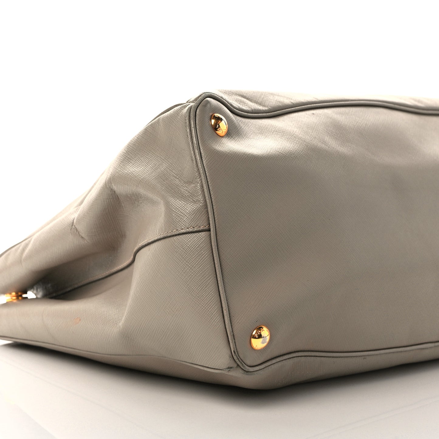 Saffiano Medium Galleria Double Zip Tote Argilla