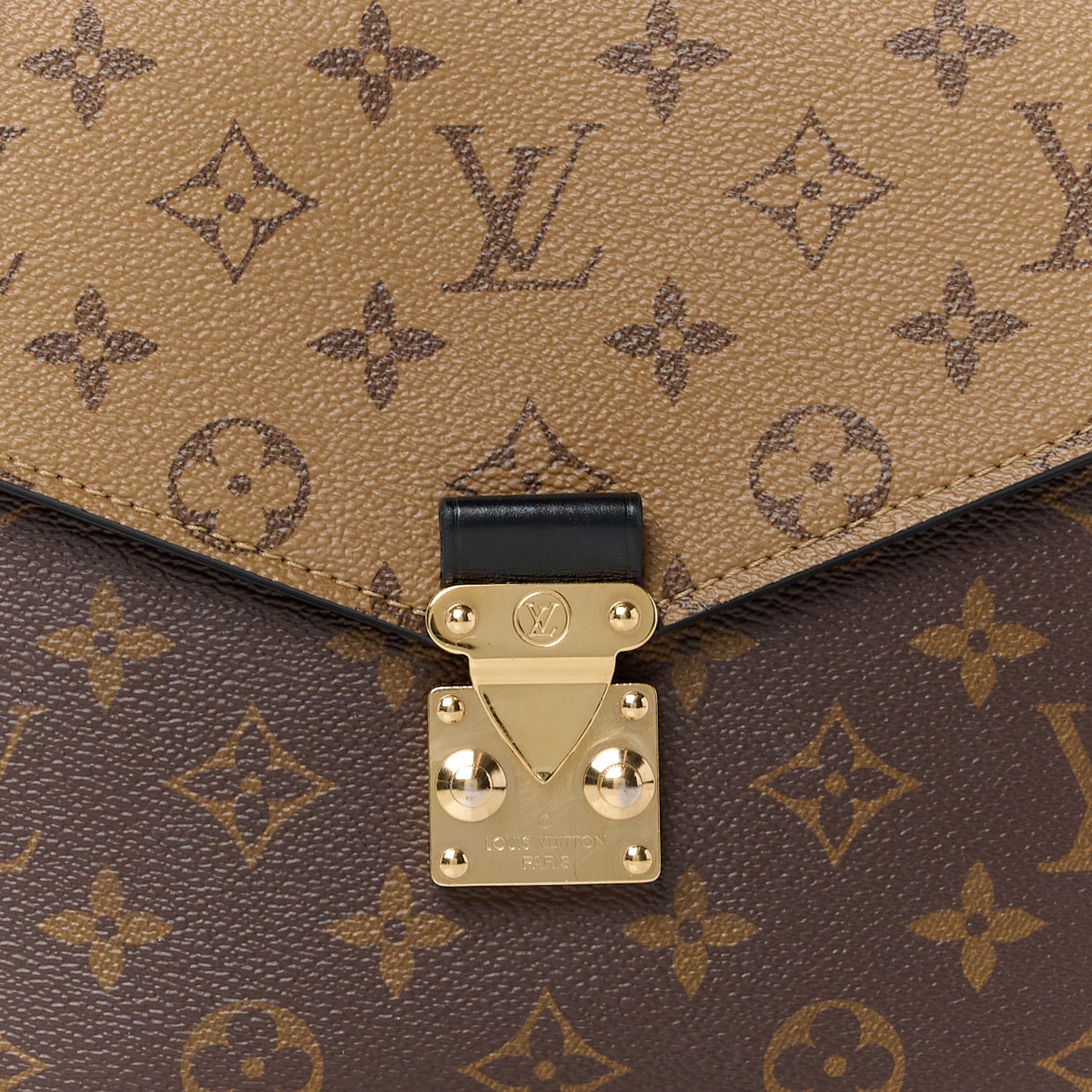 Reverse Monogram Pochette Metis