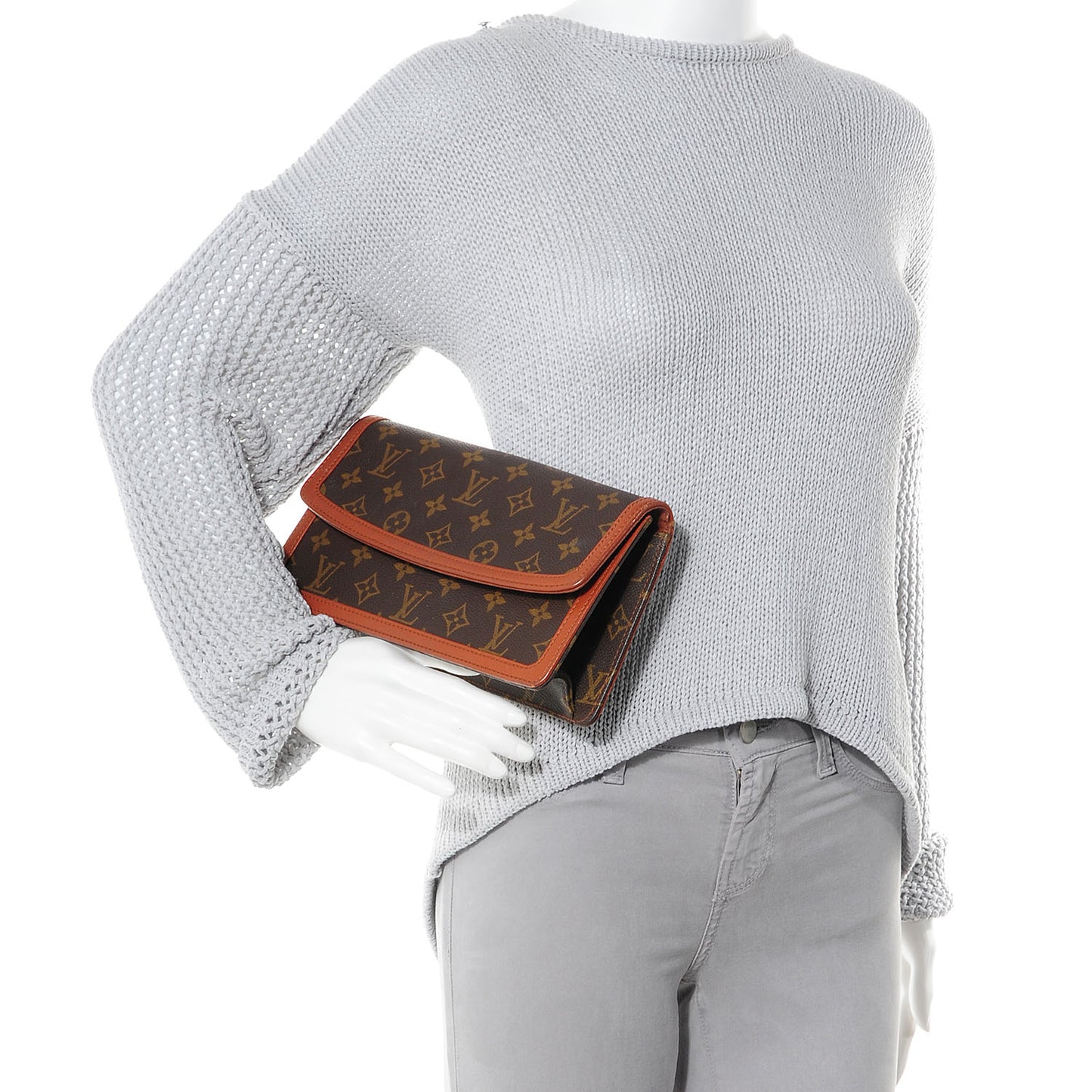 Monogram Pochette Dame 26