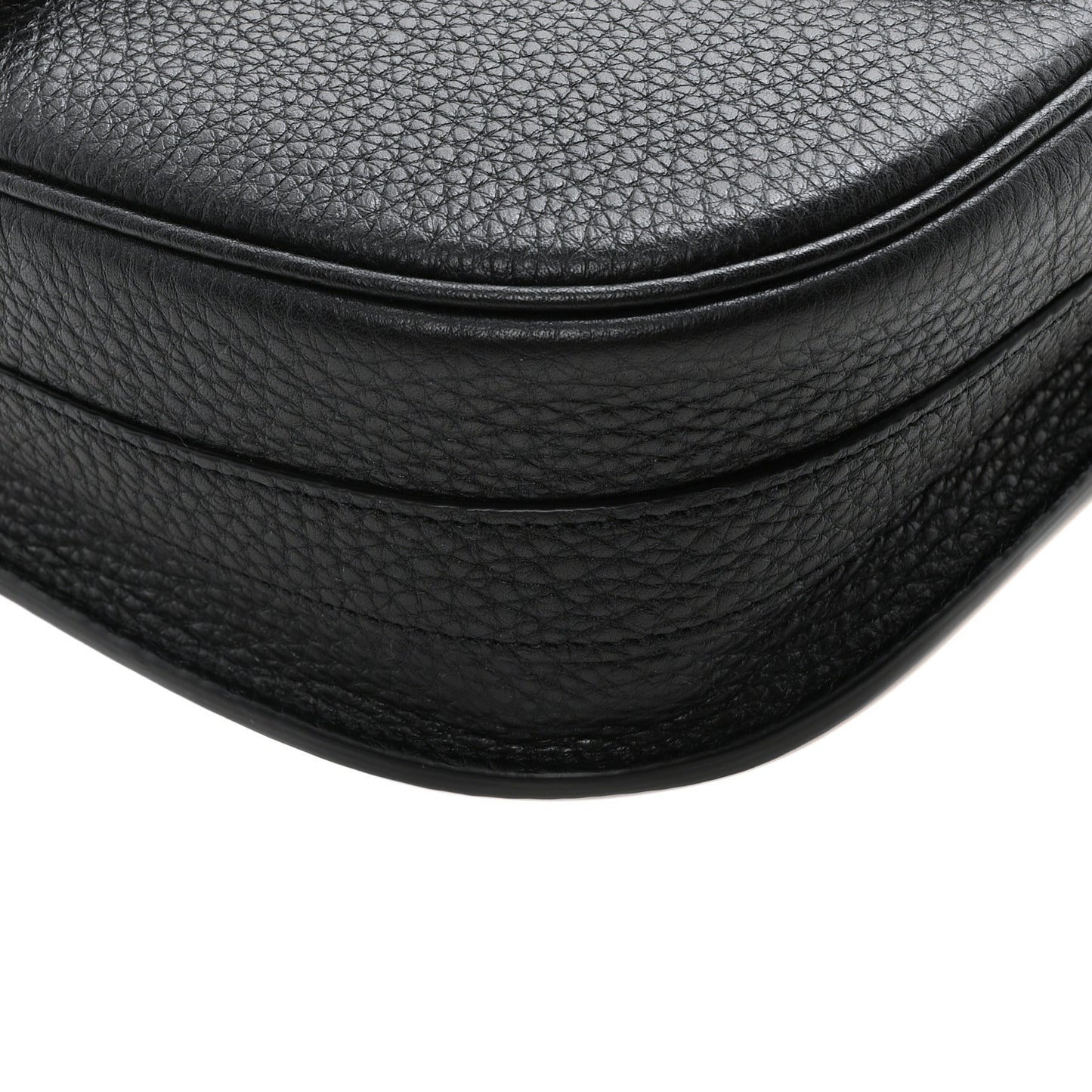 Grained Calfskin Medium Bobby Flap Black