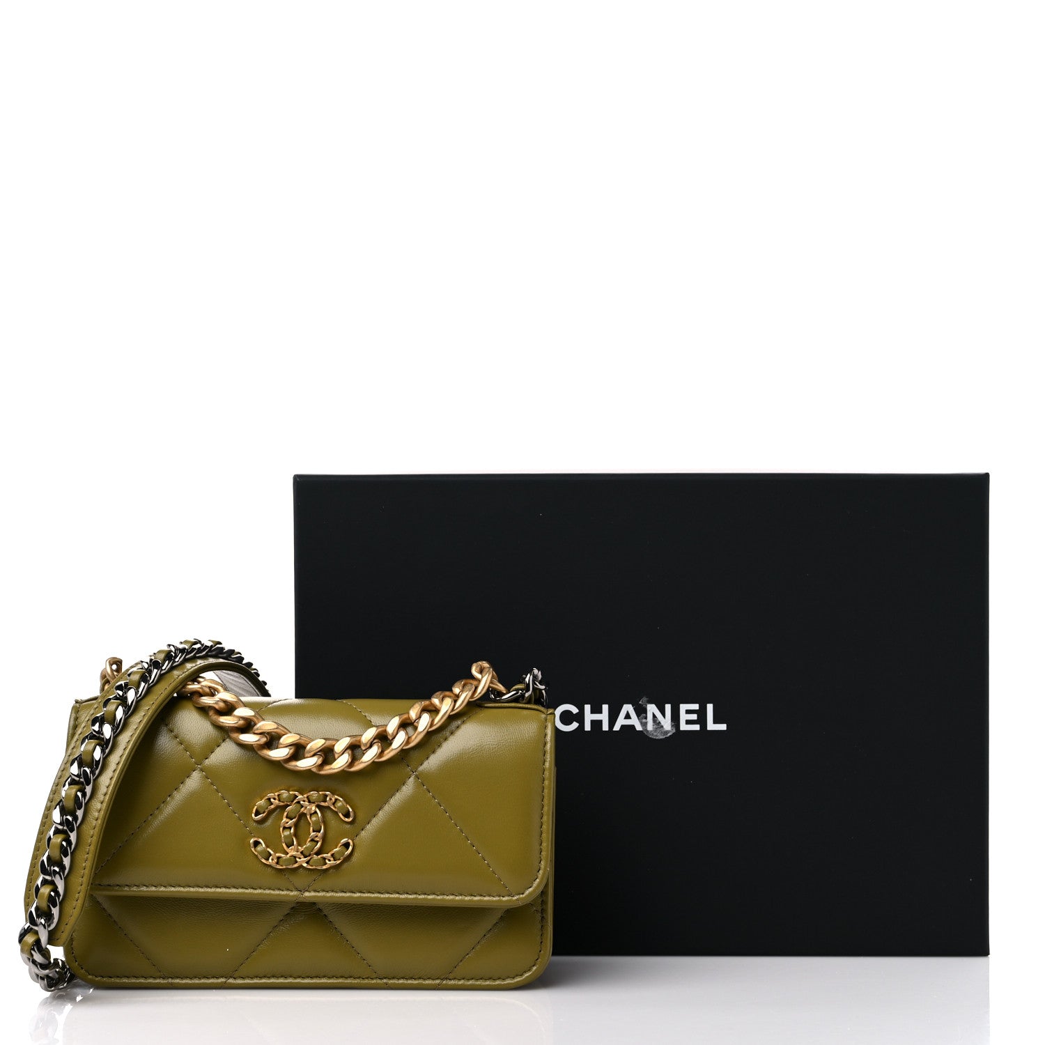 Chanel Lambskin Quilted Chanel 19 Flap Phone Holder With Chain Green 10 of 10