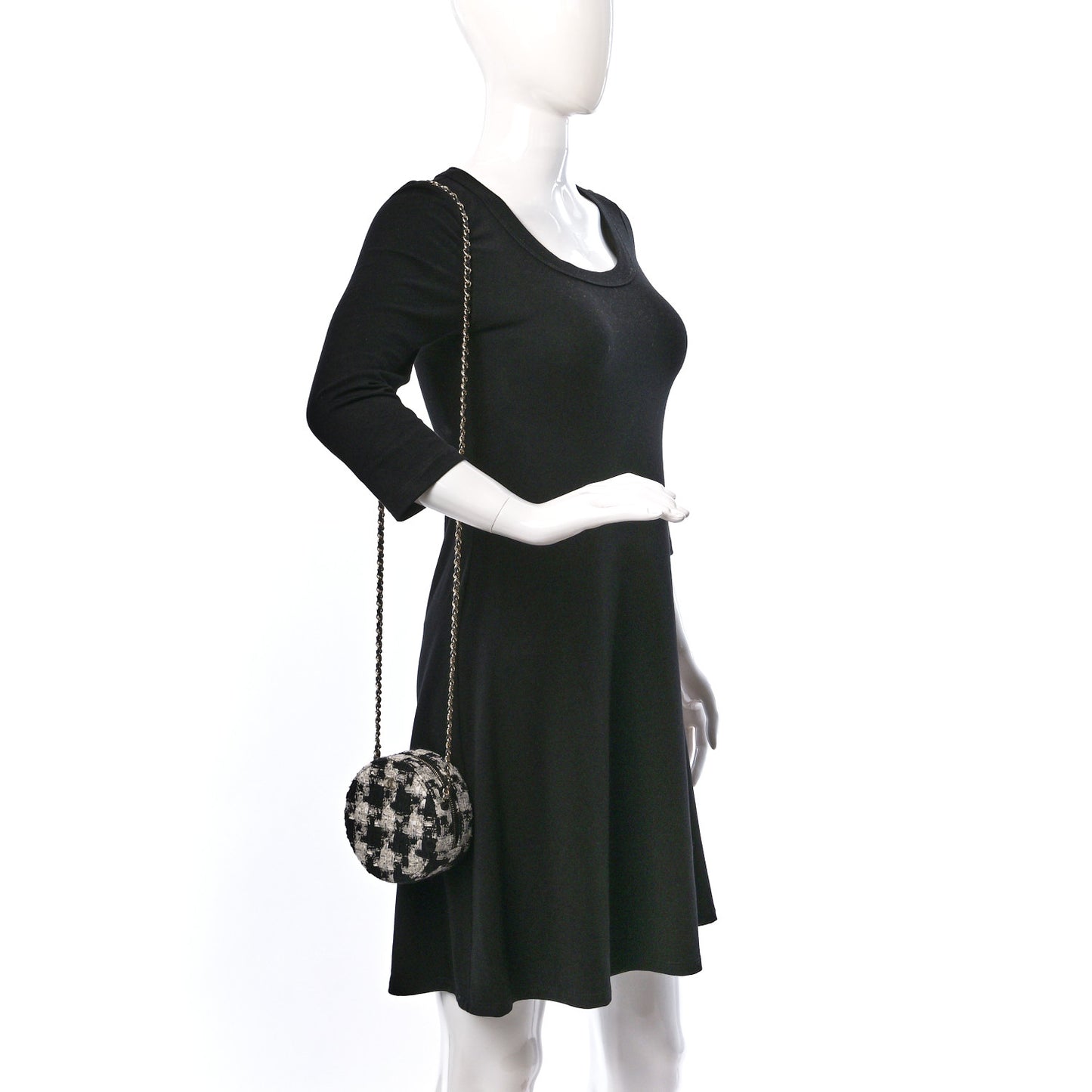 Tweed Quilted Round Clutch With Chain Black Ecru White