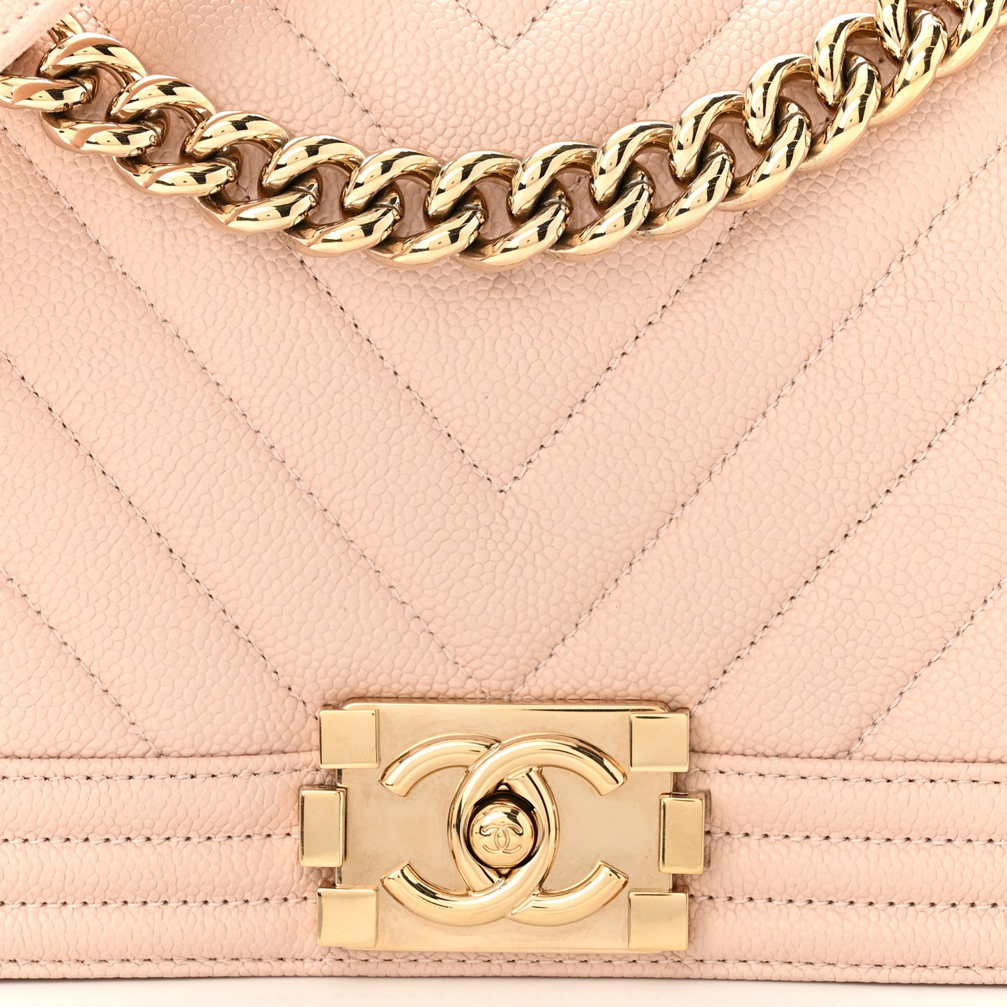 Caviar Chevron Quilted Medium Boy Flap Nude
