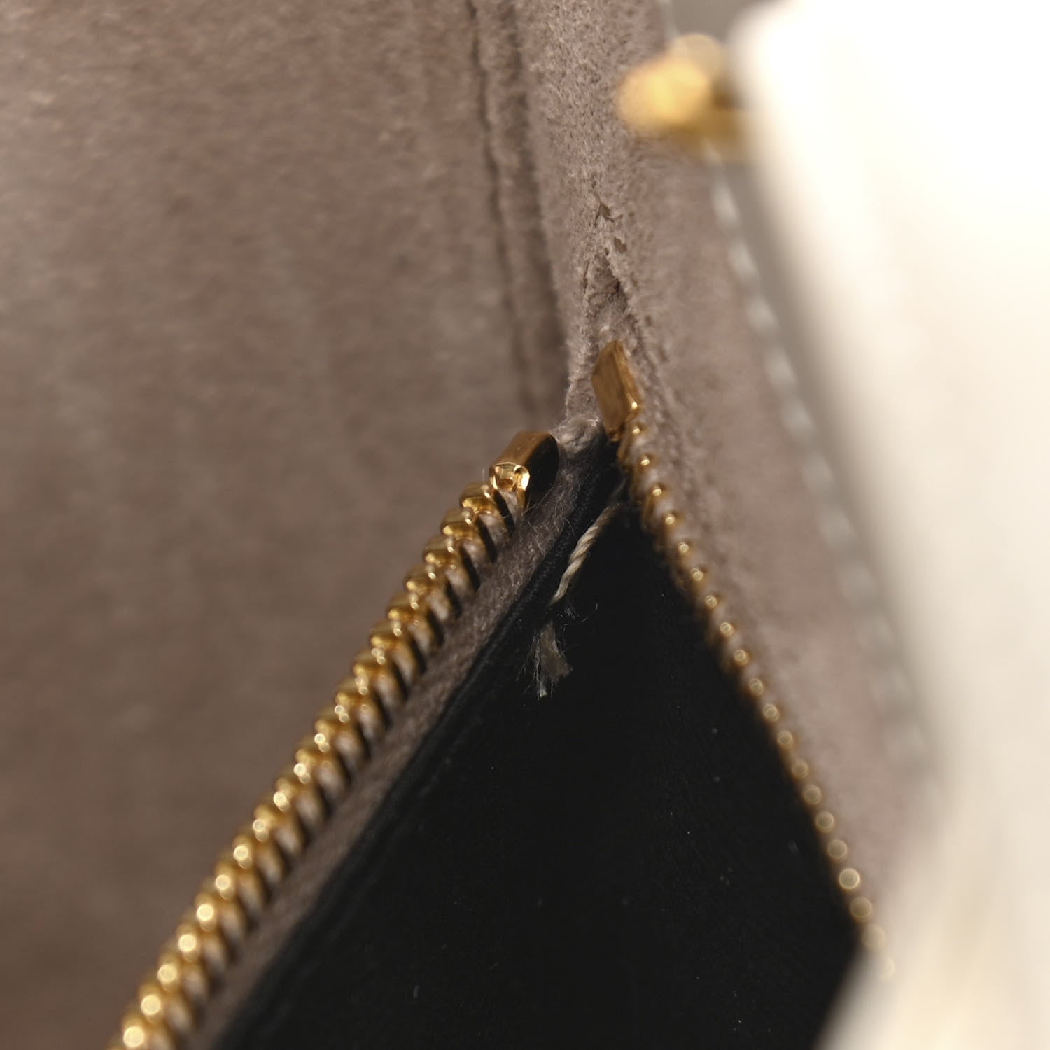 Saint Laurent Smooth Calfskin Le 5 A 7 Hobo Blanc Vintage 12 of 14