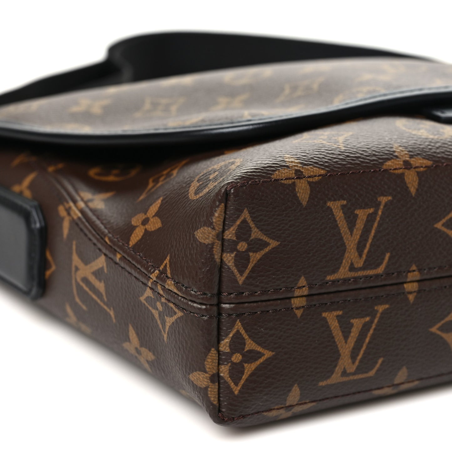 Monogram Macassar Magnetic Messenger
