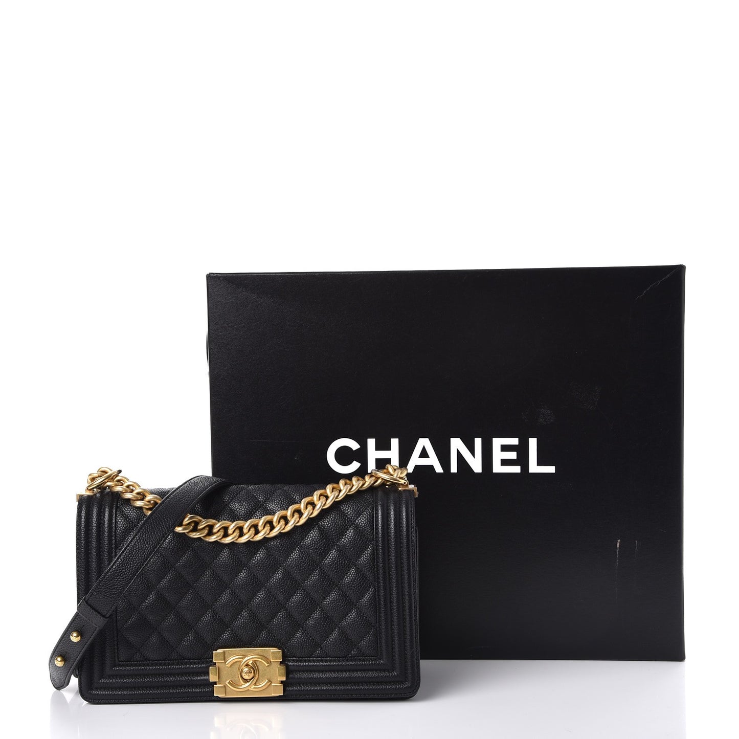 Caviar Quilted Medium Boy Flap Black