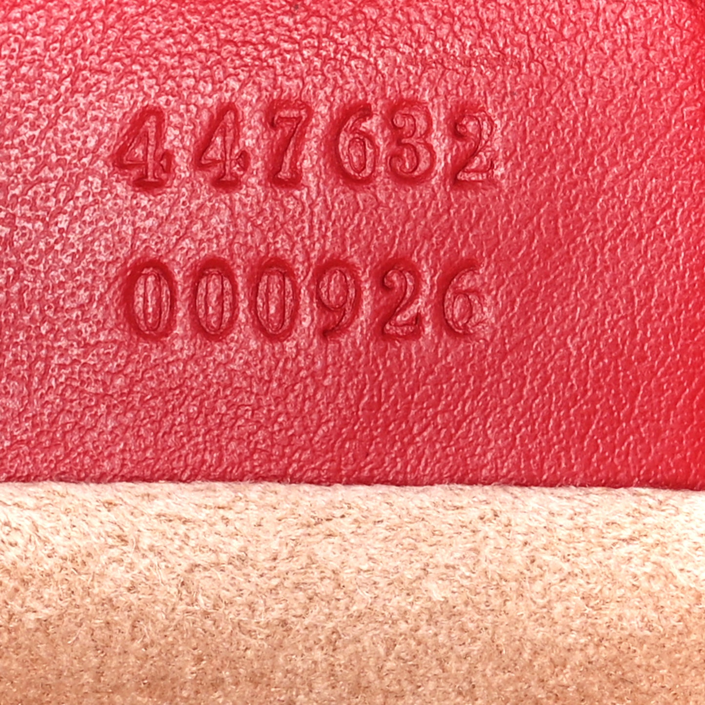 Calfskin Matelasse Small GG Marmont Chain Shoulder Bag Hibiscus Red